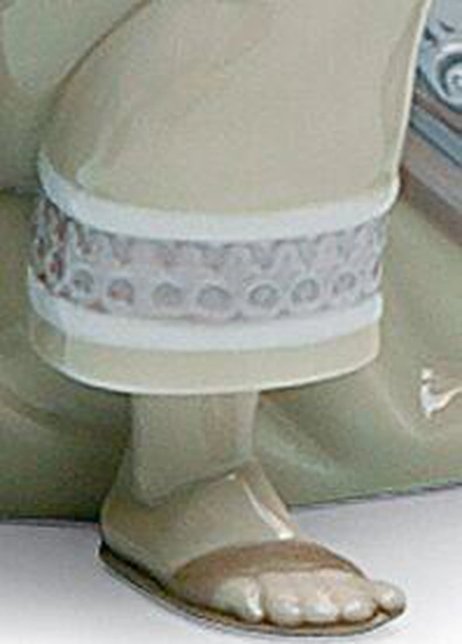 Lladro Saint Joseph Nativity Figurine - Image 6