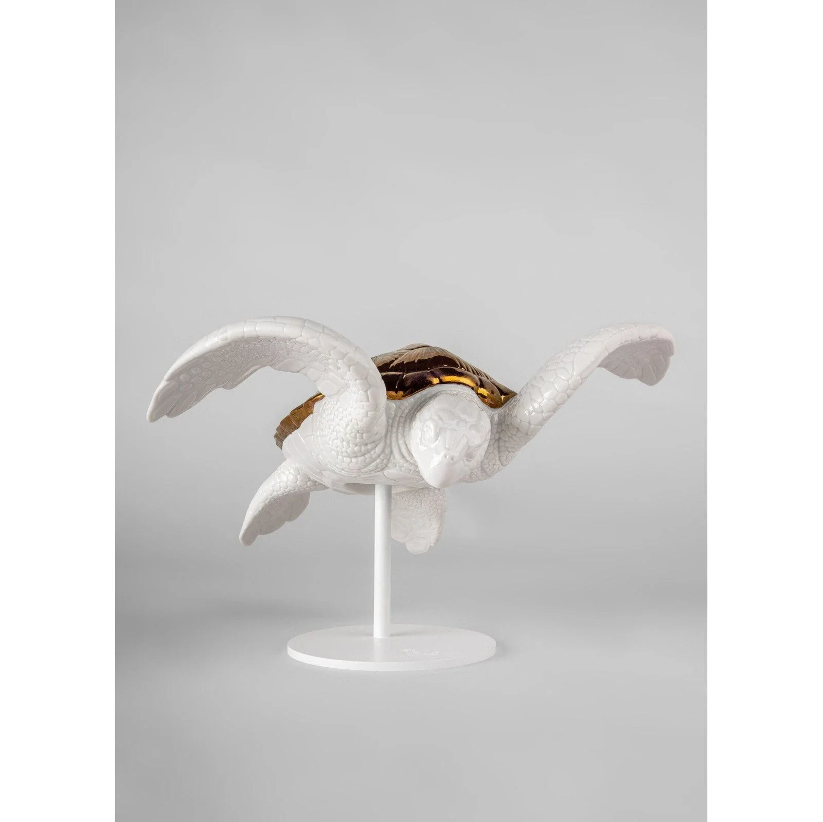 Lladro Sea Turtle I (White - Copper) - Image 3