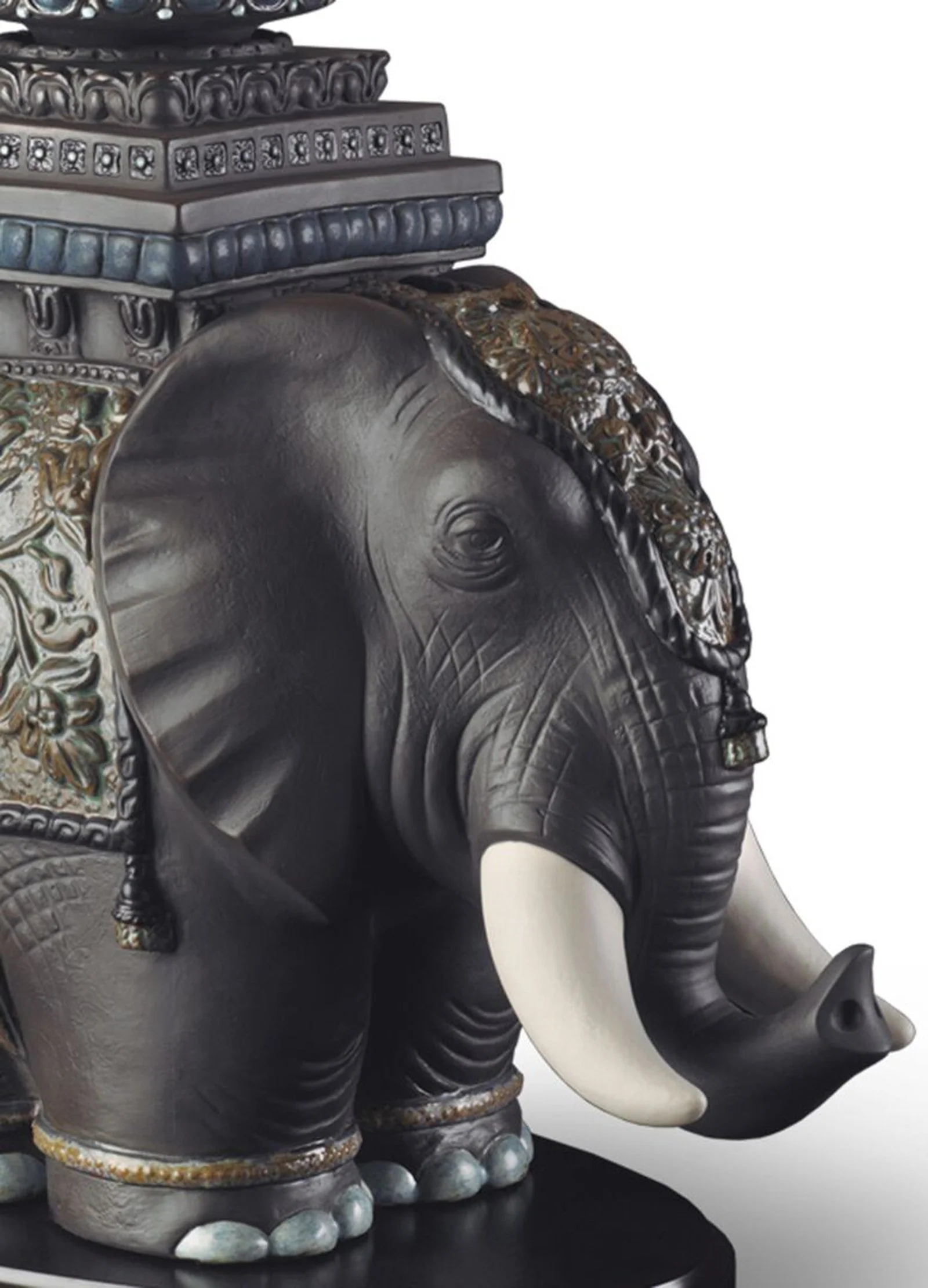 Lladro Siamese Elephant Table Lamp (US) - Image 4