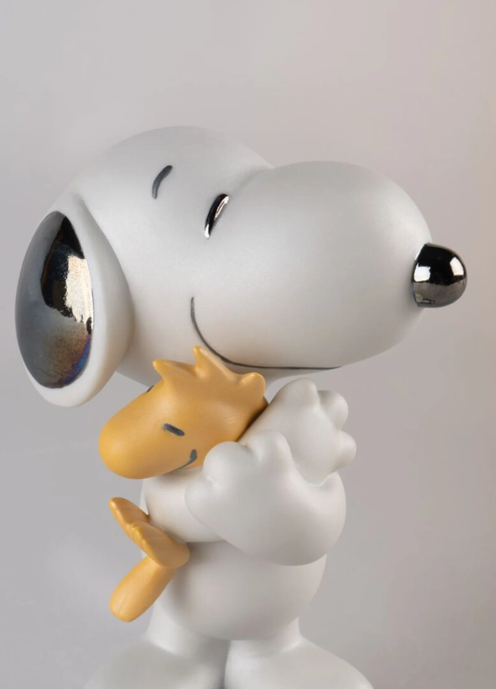 Lladro Snoopy Figurine - Image 4