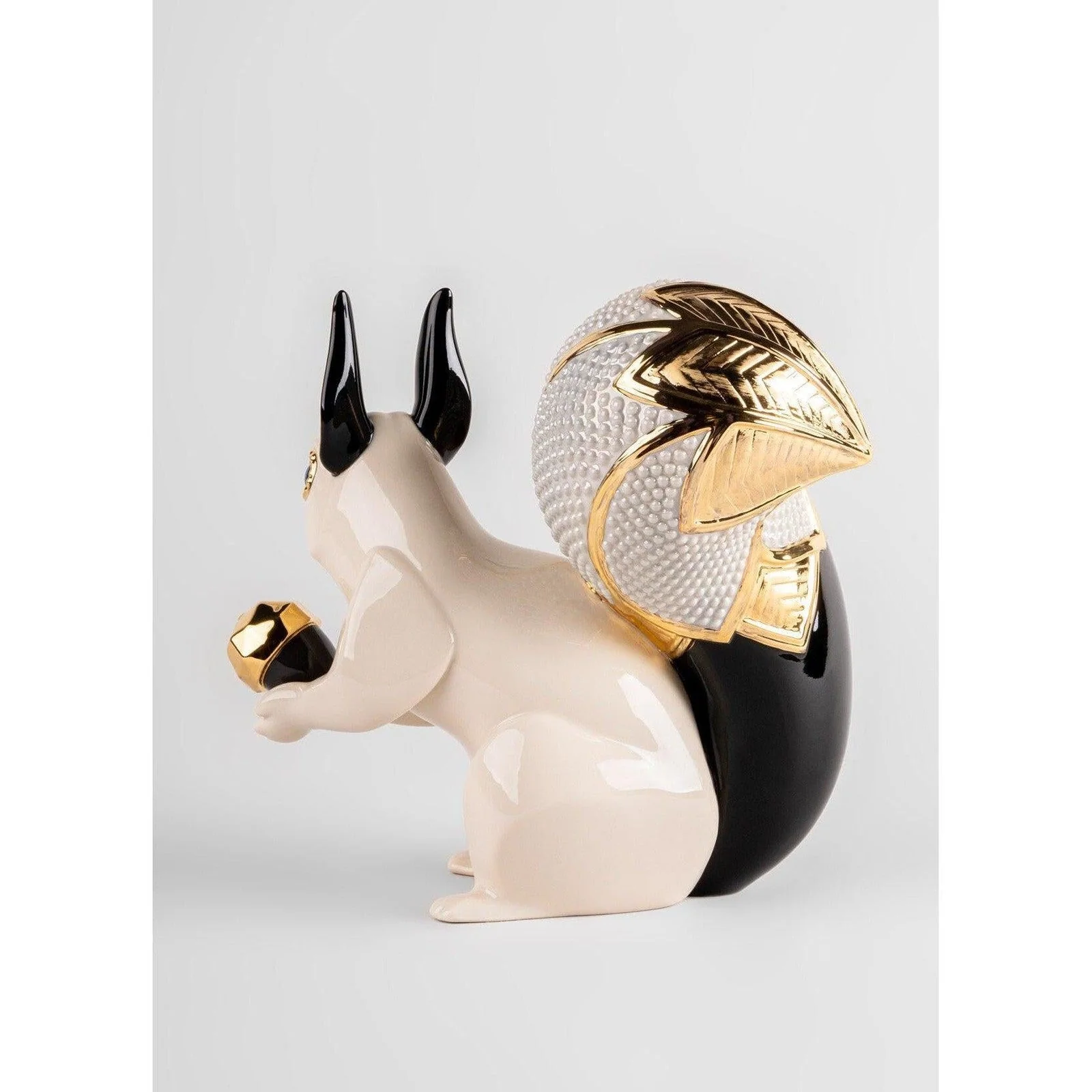 Lladro Squirrel Jewel - Image 3