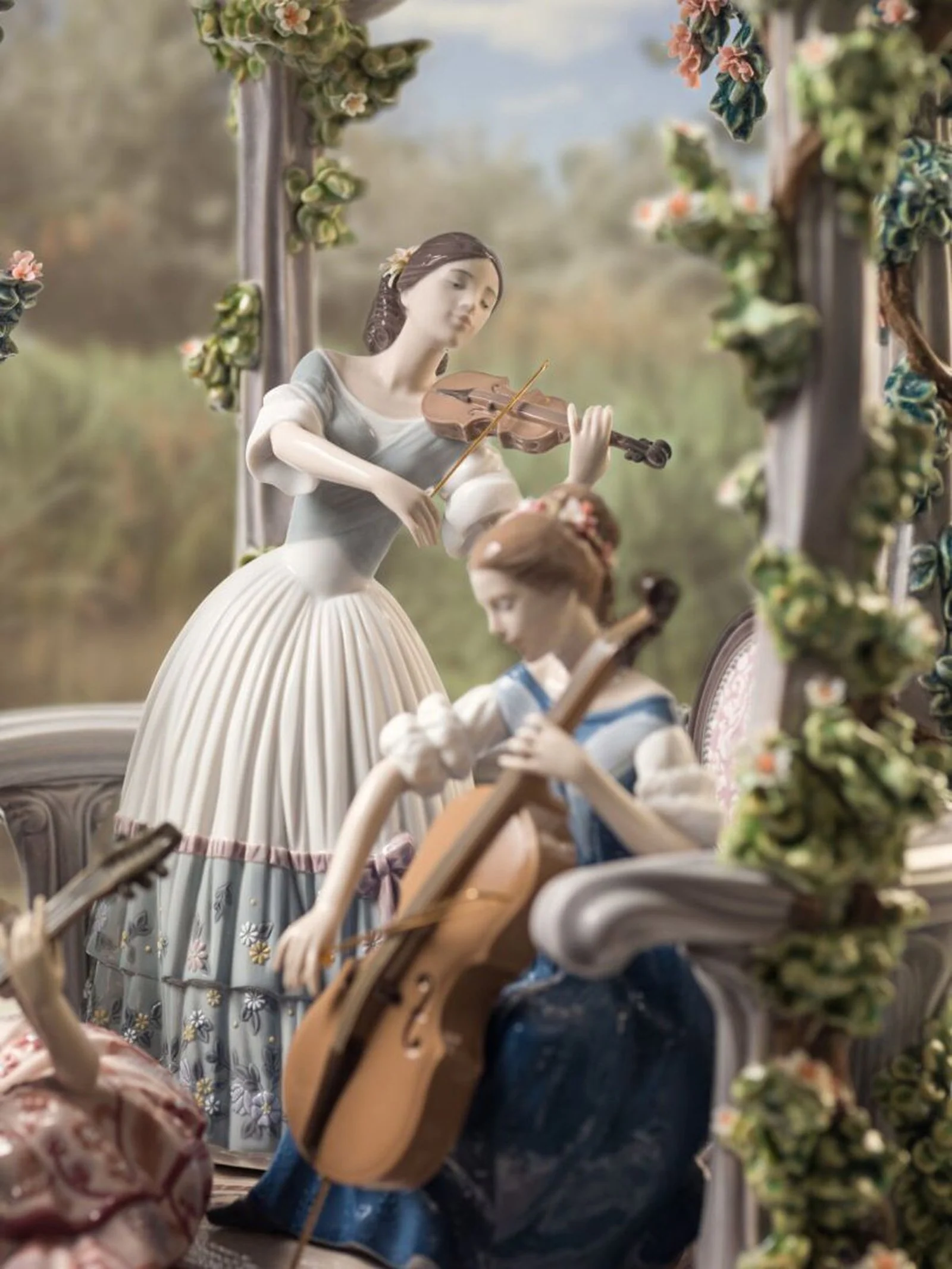 Lladro Summertime Symphony Women Sculpture - Limited Edition - Image 5