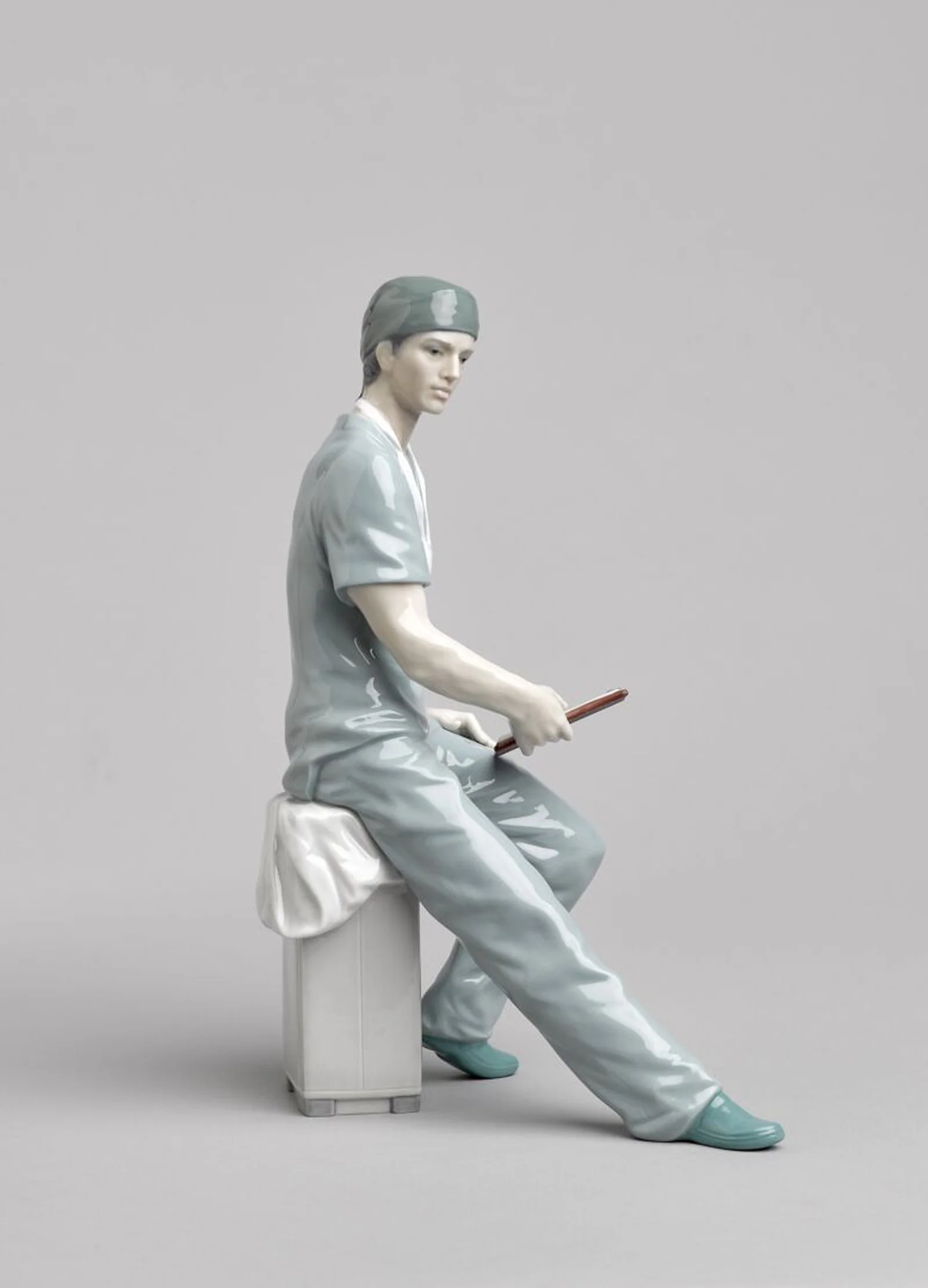 Lladro Surgeon Figurine - Image 6
