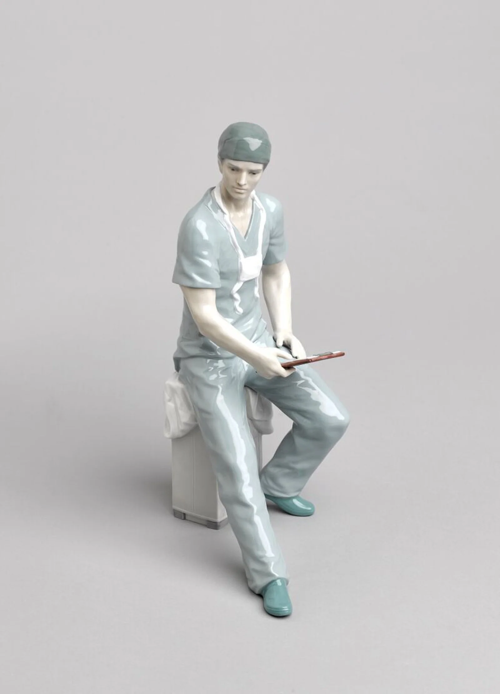 Lladro Surgeon Figurine - Image 7