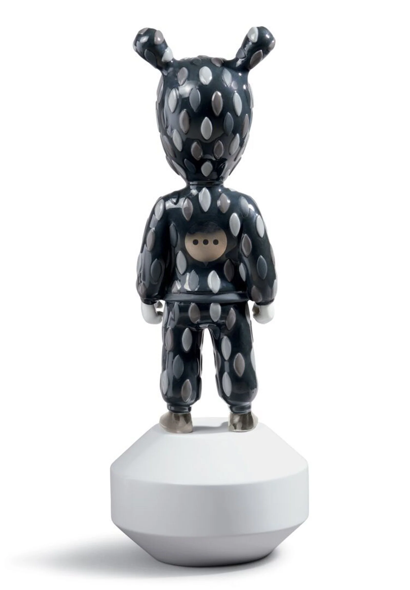 Lladro The Guest Figurine - Image 35