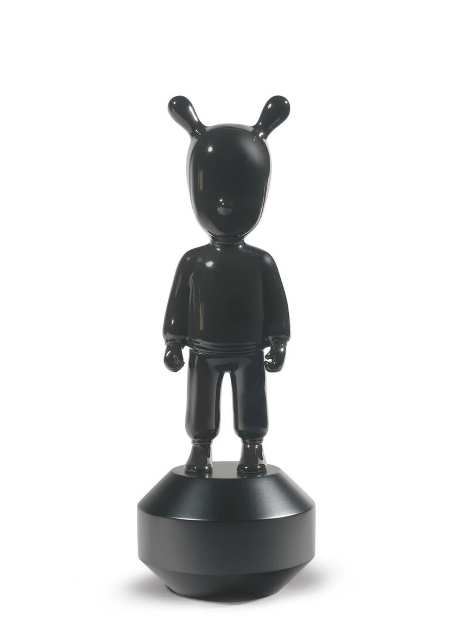 Lladro The Guest Figurine - Image 82