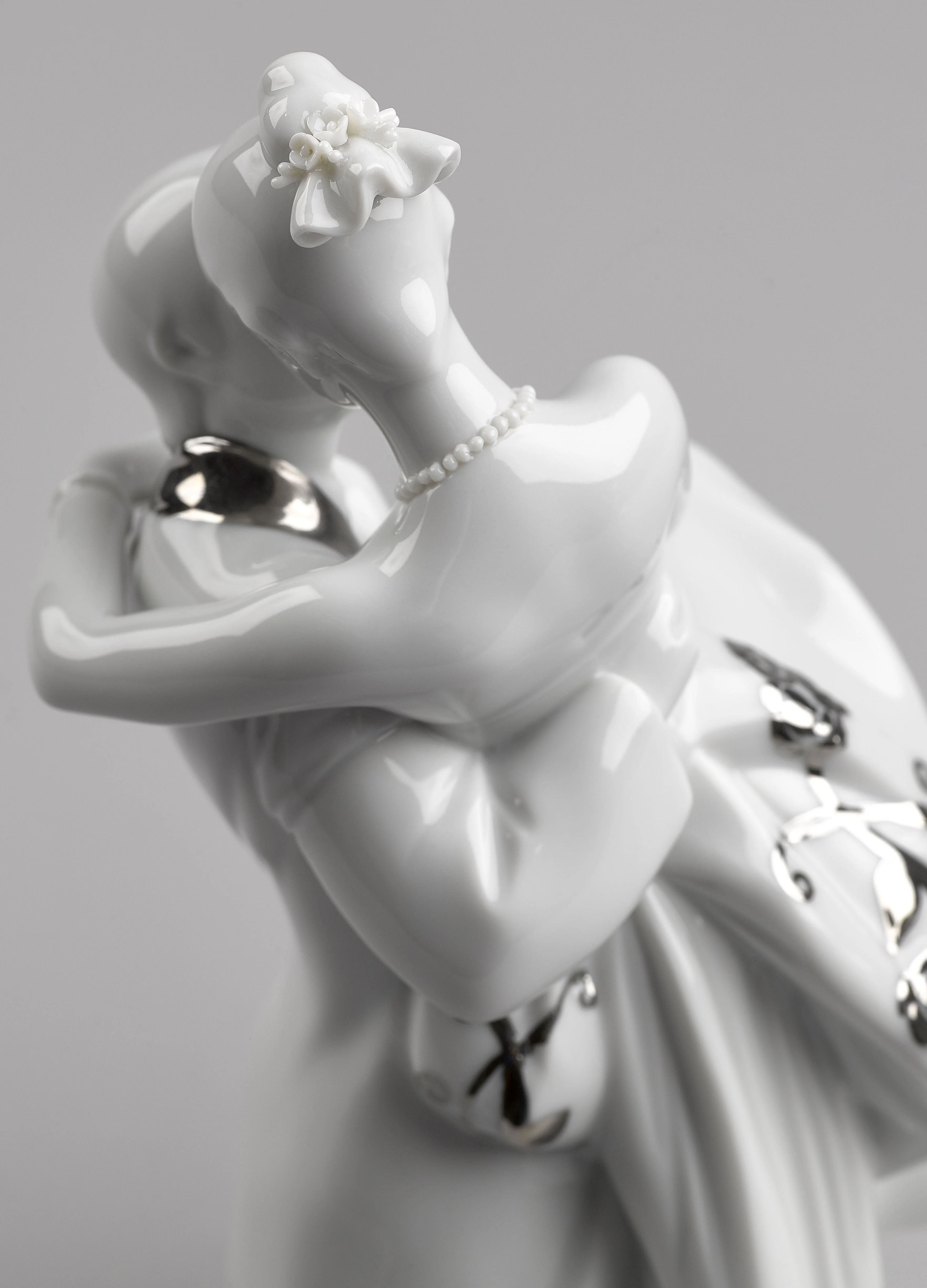 Lladro The Happiest Day Couple Figurine Silver luster - Image 3