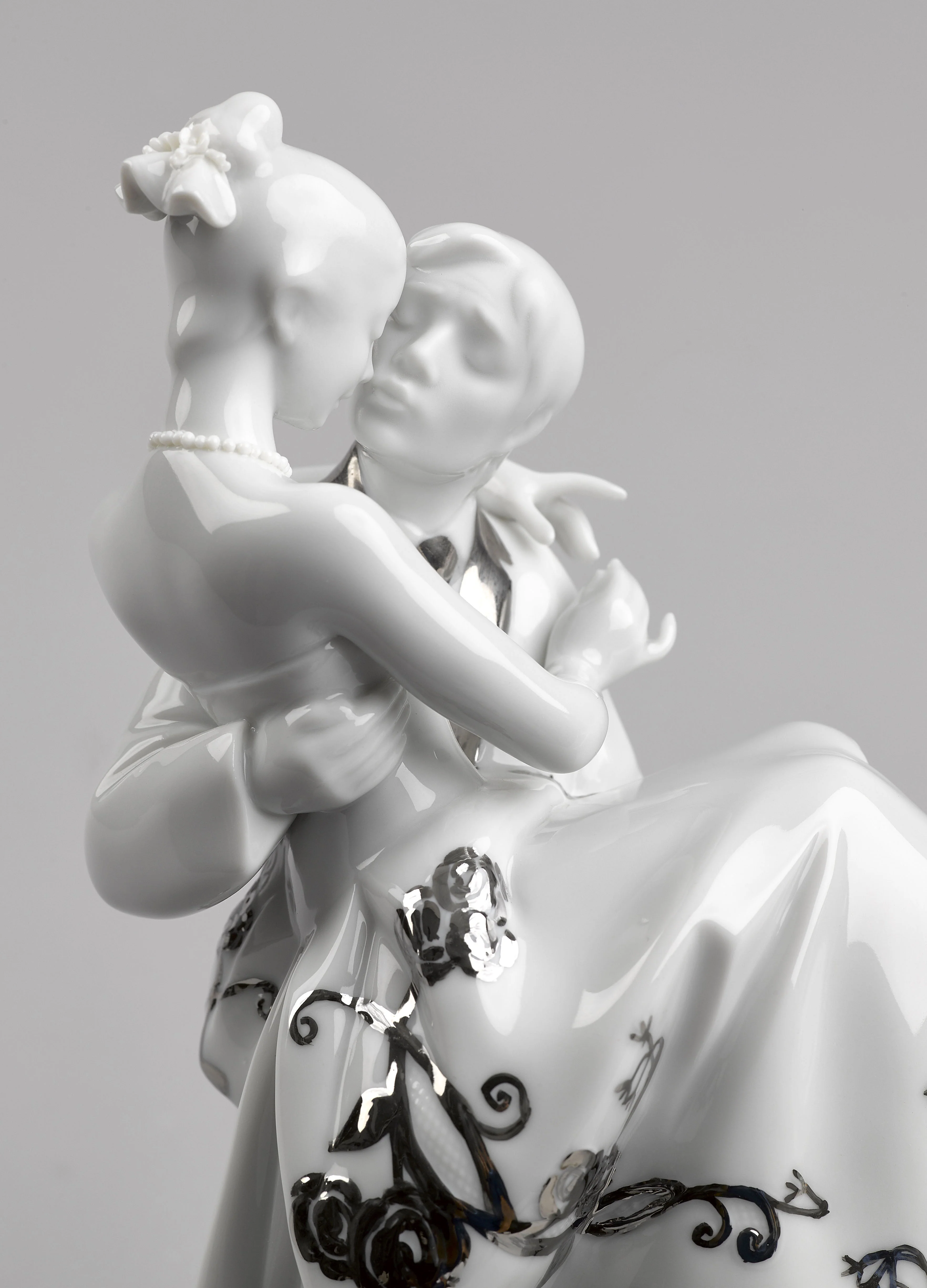 Lladro The Happiest Day Couple Figurine Silver luster - Image 5