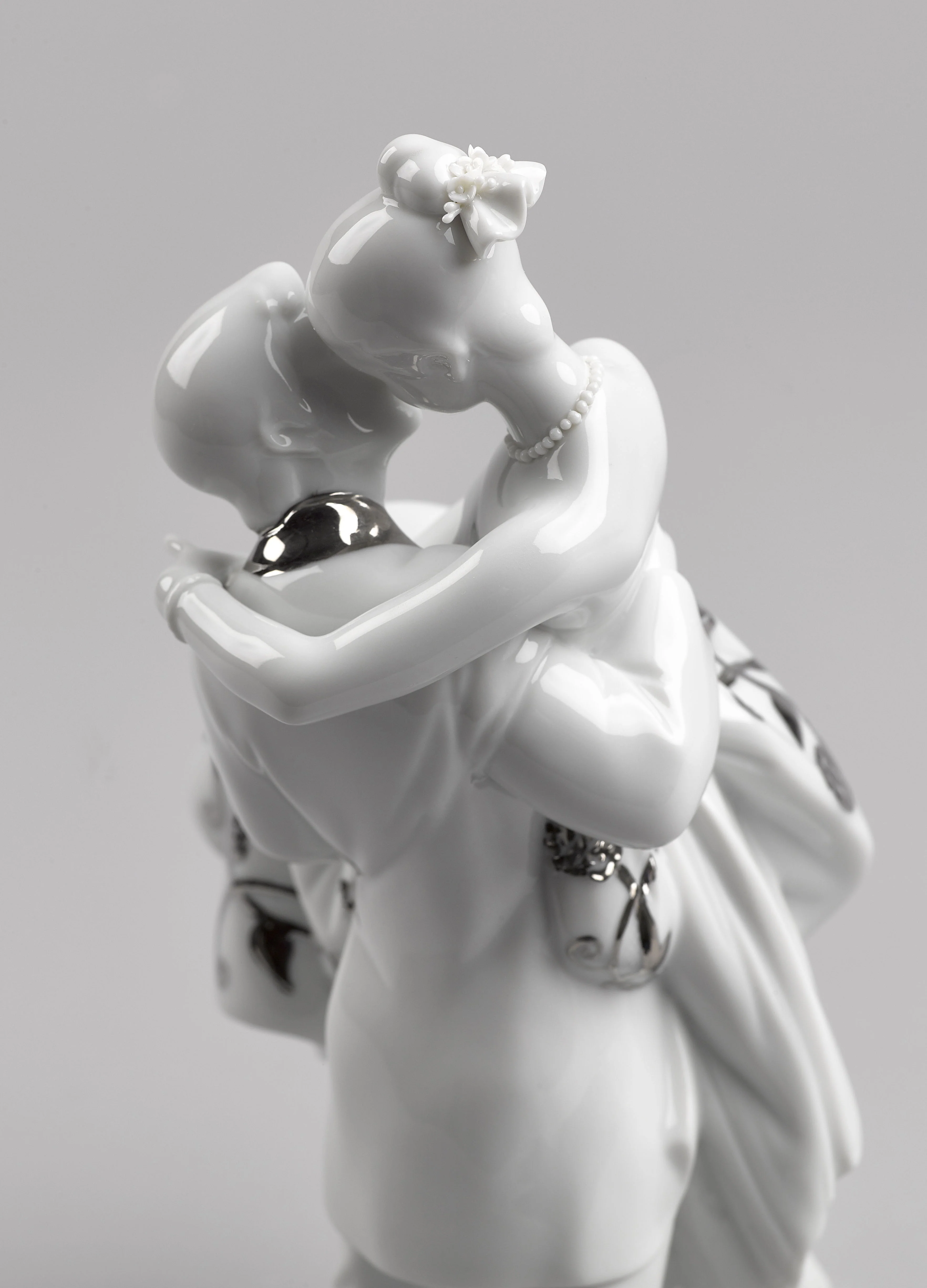 Lladro The Happiest Day Couple Figurine Silver luster - Image 7