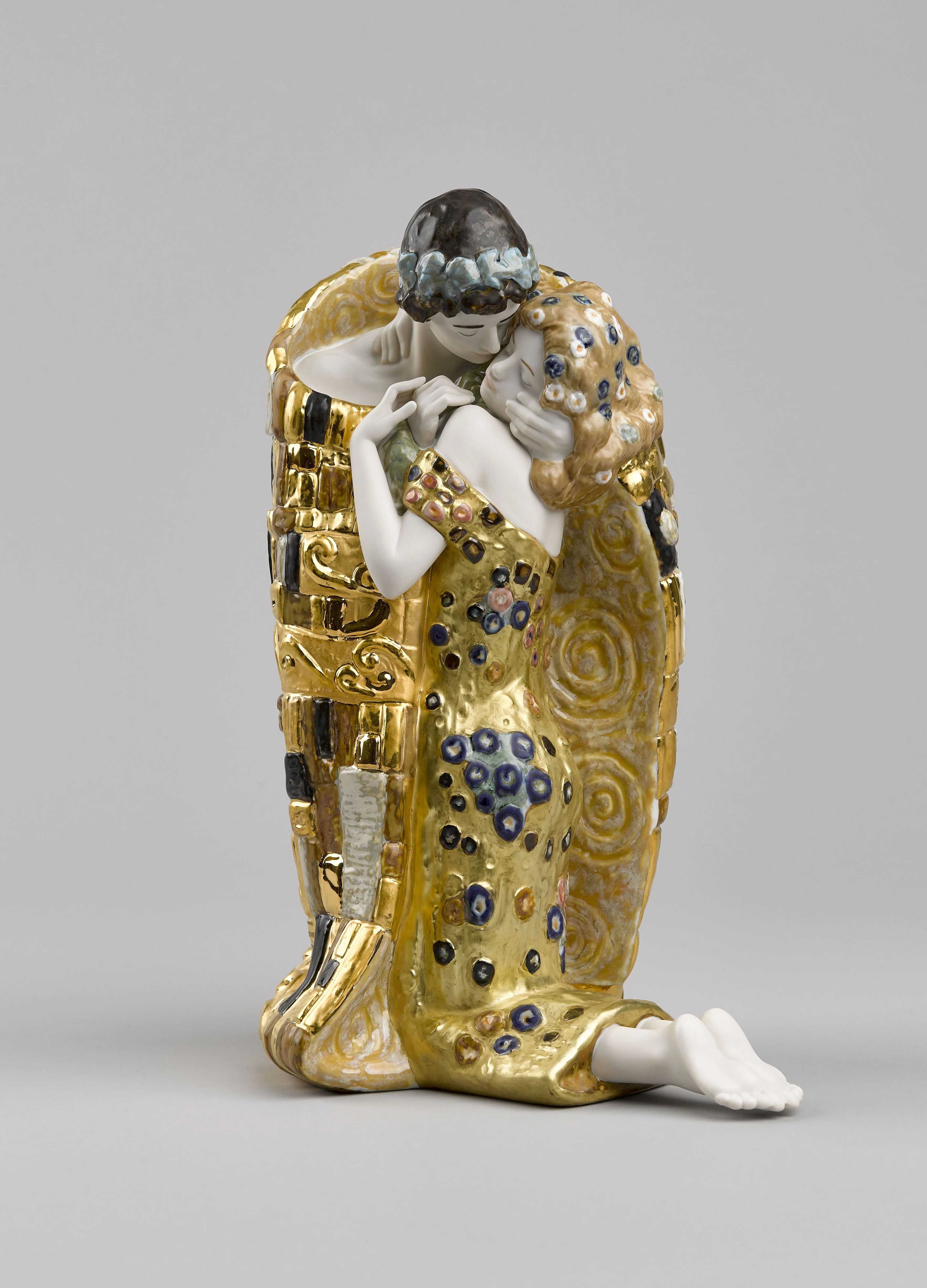 Lladro The Kiss Couple Sculpture - Image 5