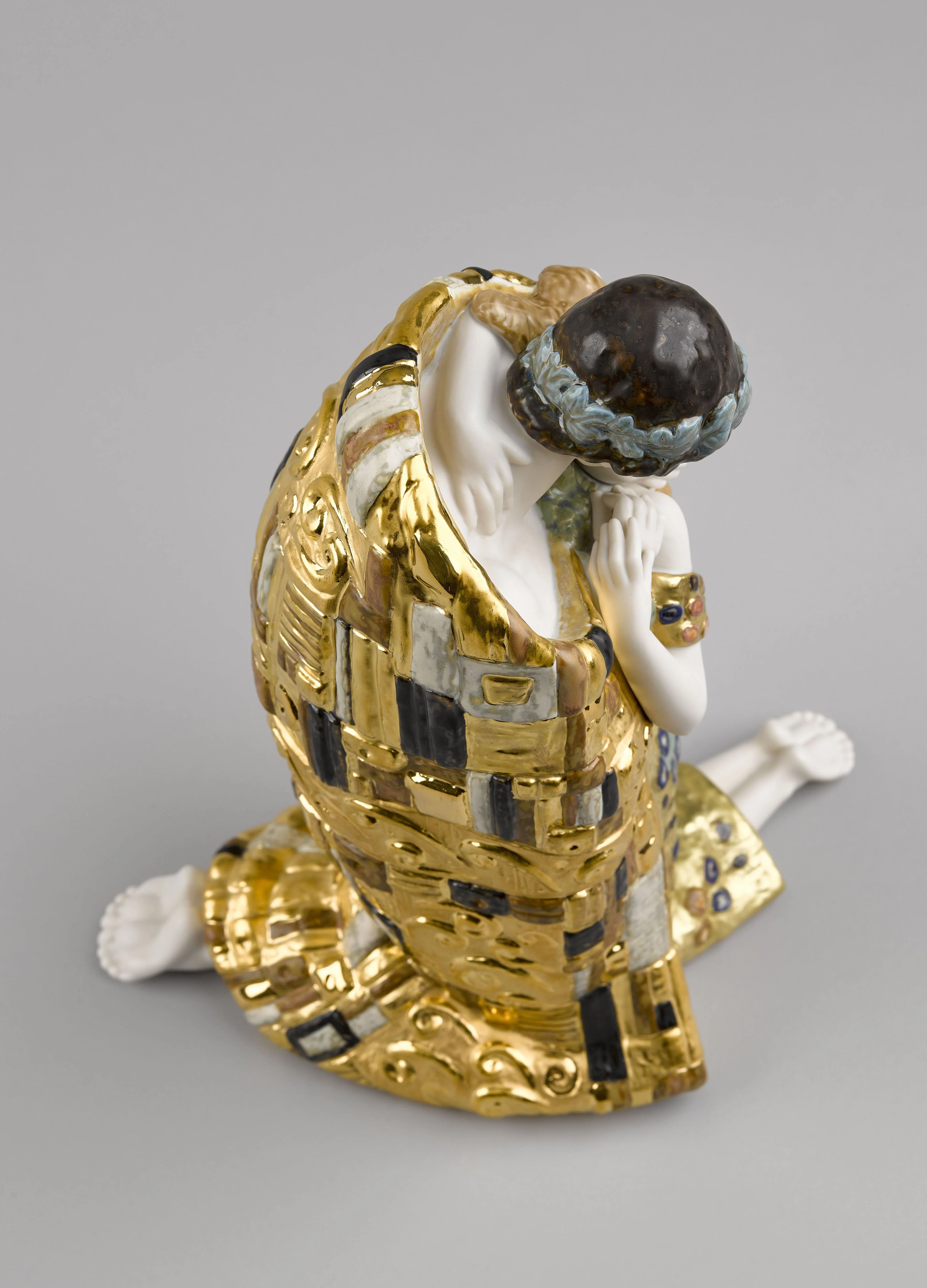 Lladro The Kiss Couple Sculpture - Image 6