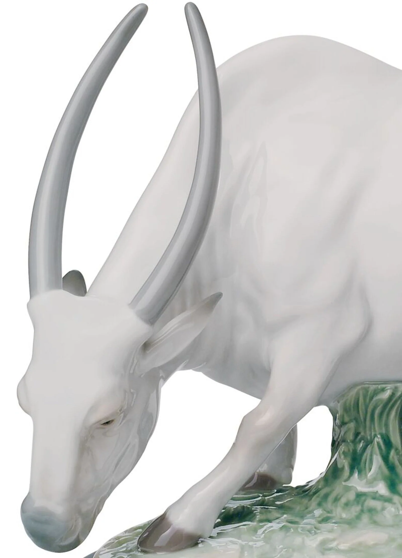 Lladro The Ox Figurine - Image 2