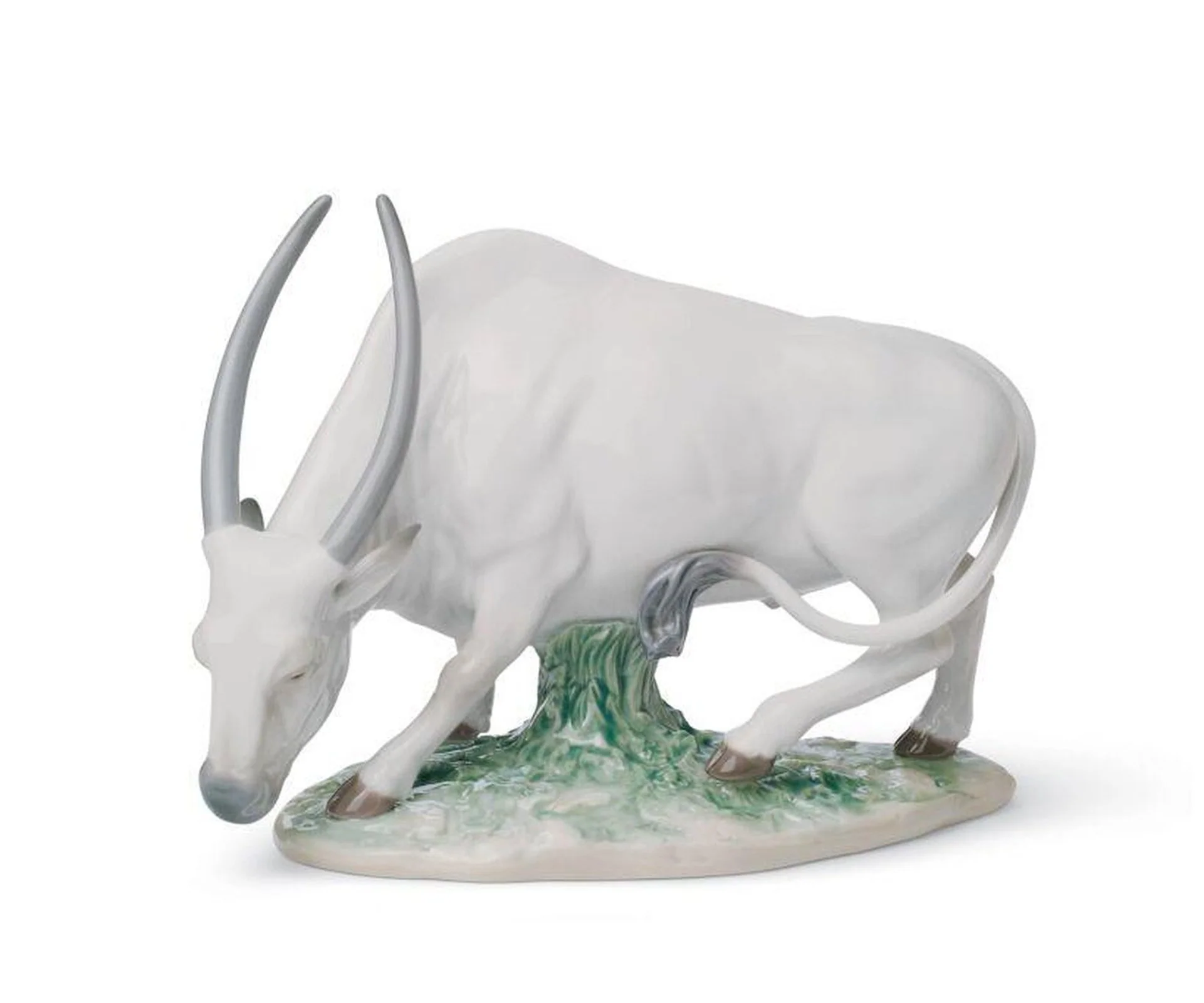 Lladro The Ox Figurine - Image 3