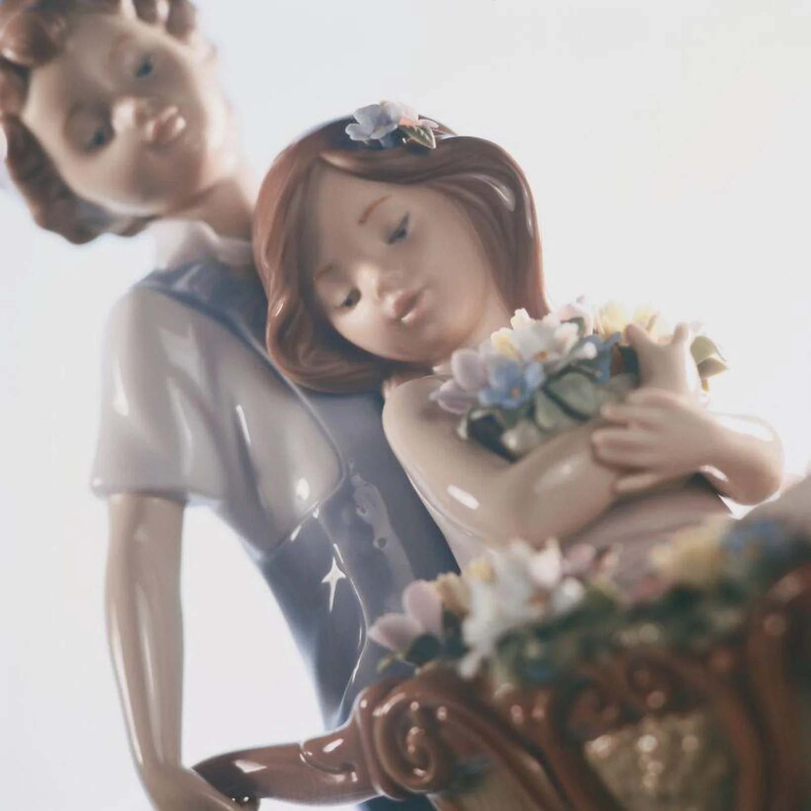 Lladro The Prettiest of All Couple Figurine - Image 3