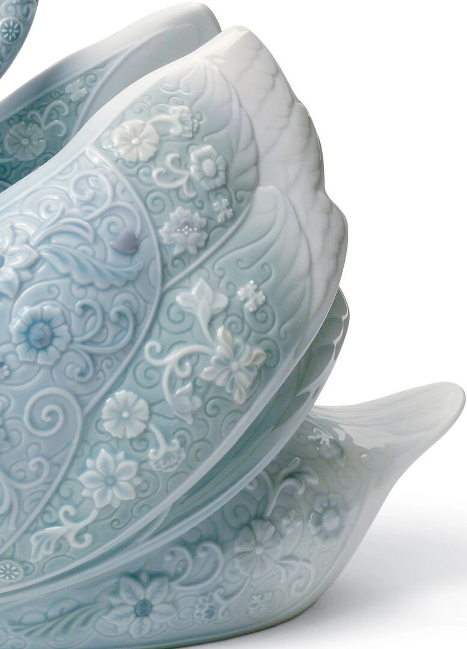 Lladro The Swan Princess Figurine - Image 3