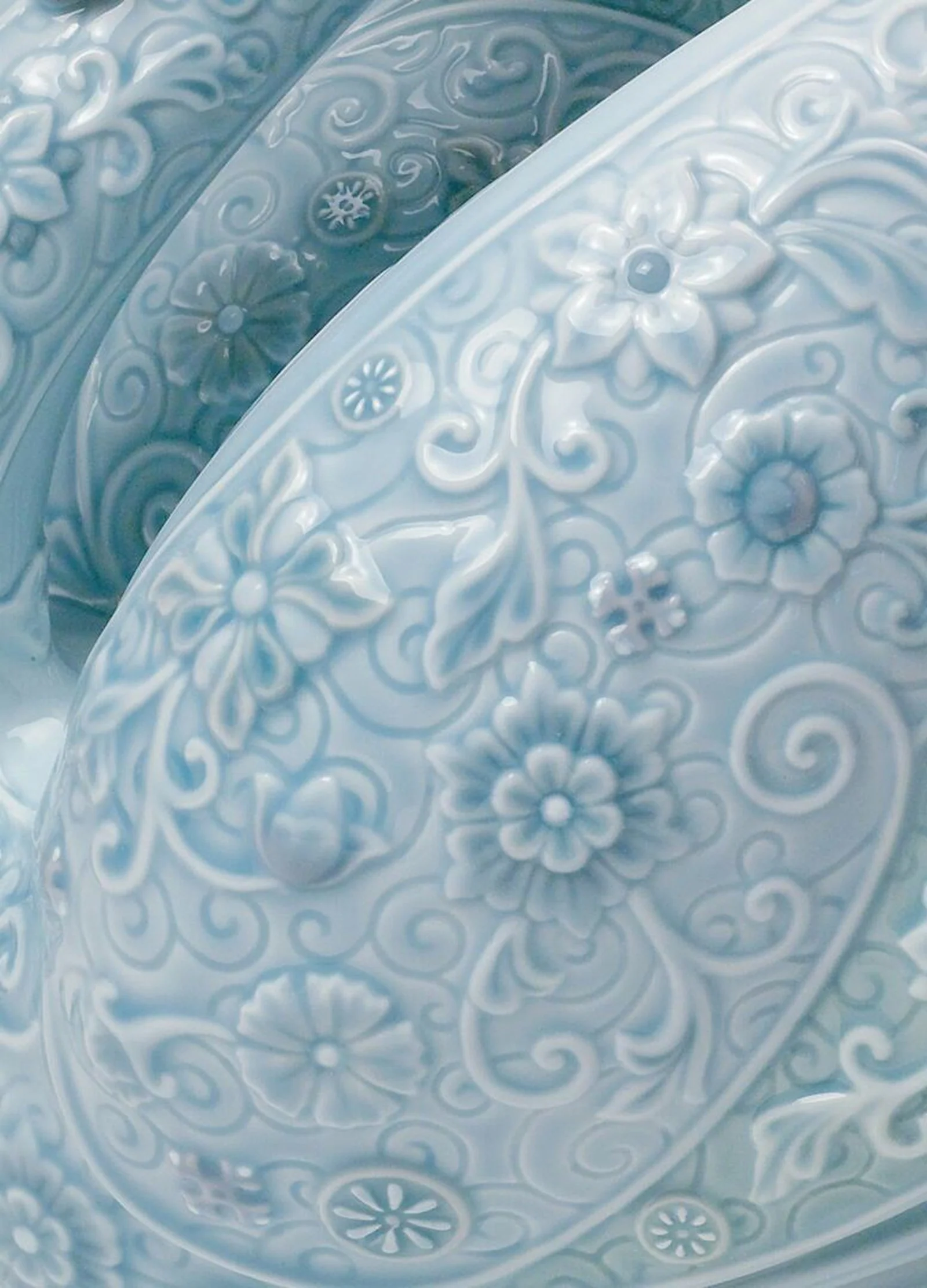 Lladro The Swan Princess Figurine - Image 5