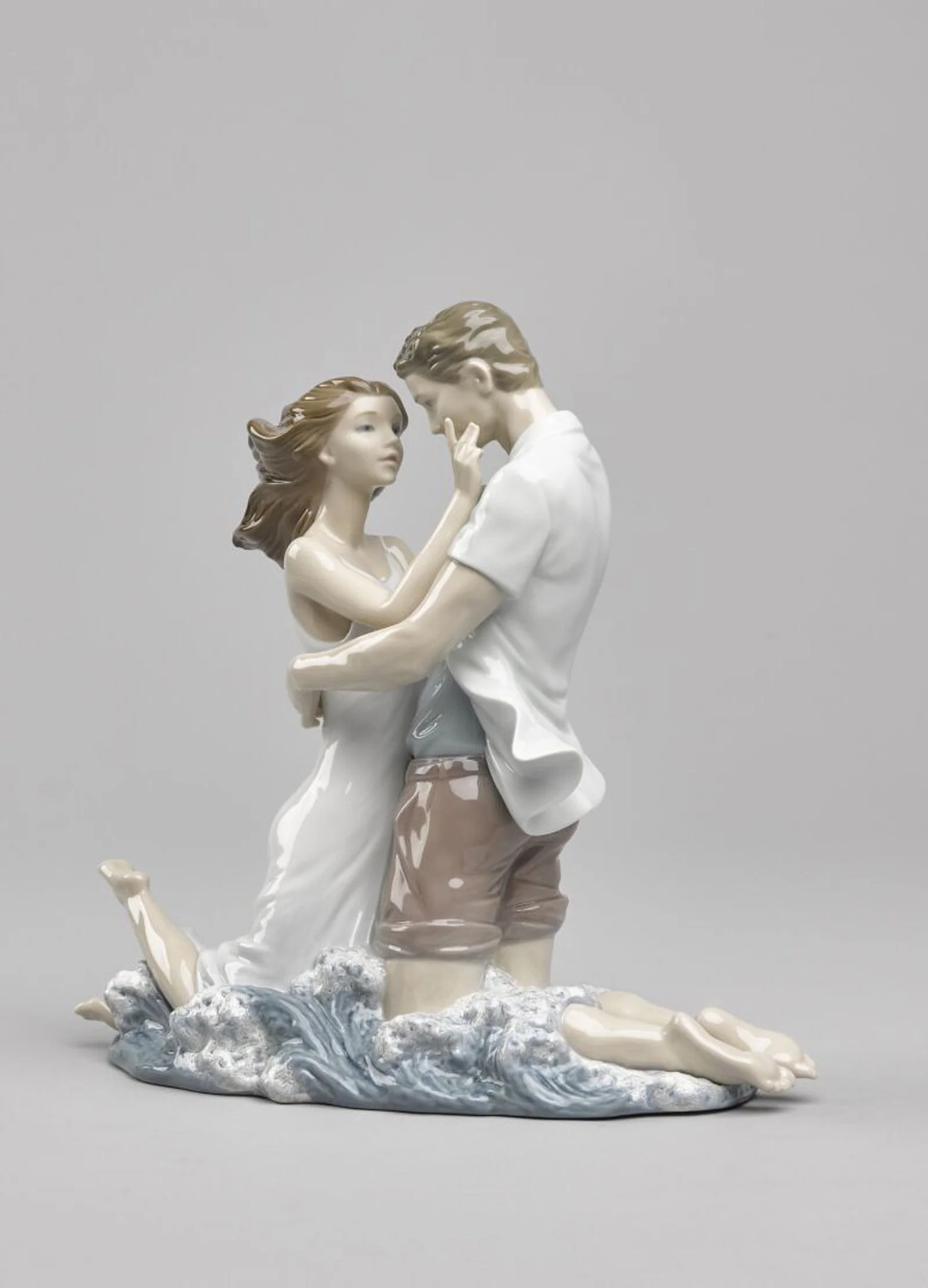 Lladro The Thrill of Love Couple Figurine - Image 6
