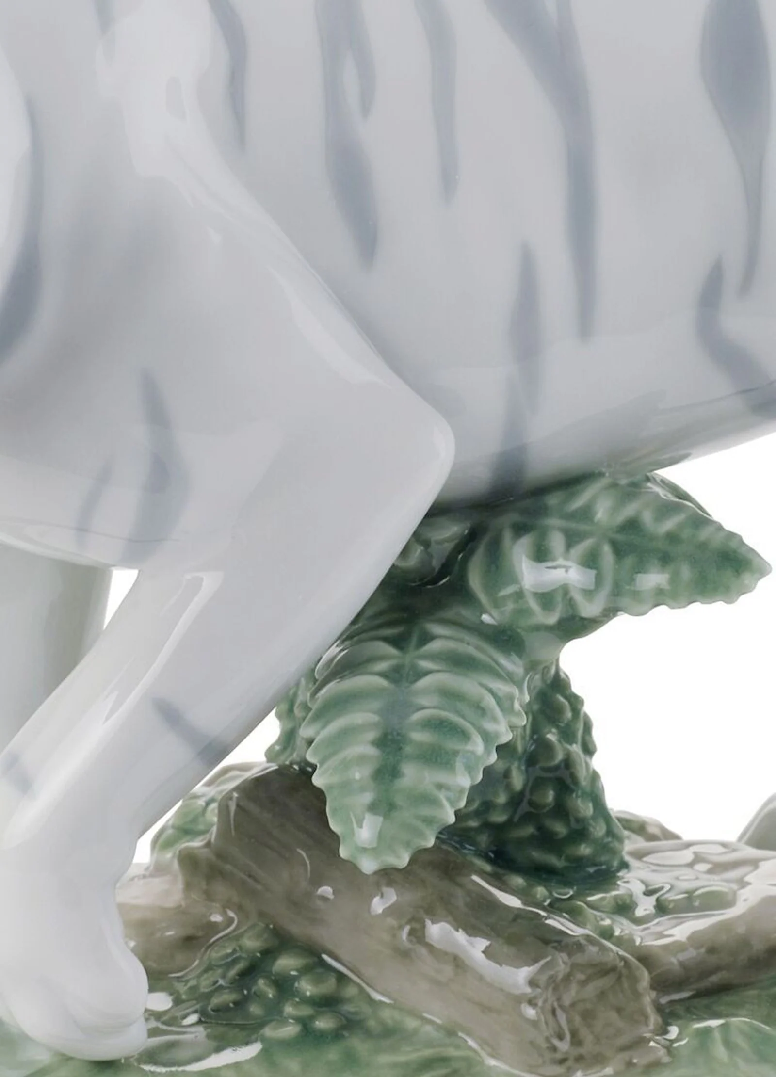 Lladro The Tiger Figurine - Image 4