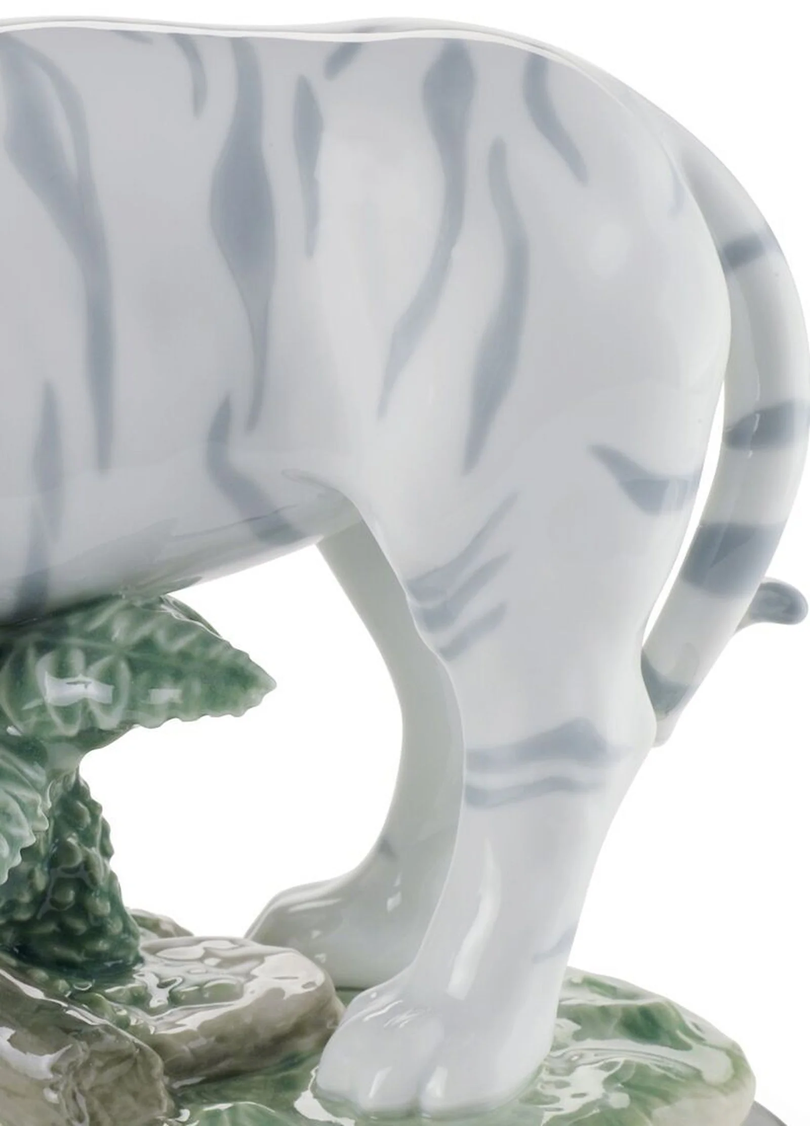 Lladro The Tiger Figurine - Image 5