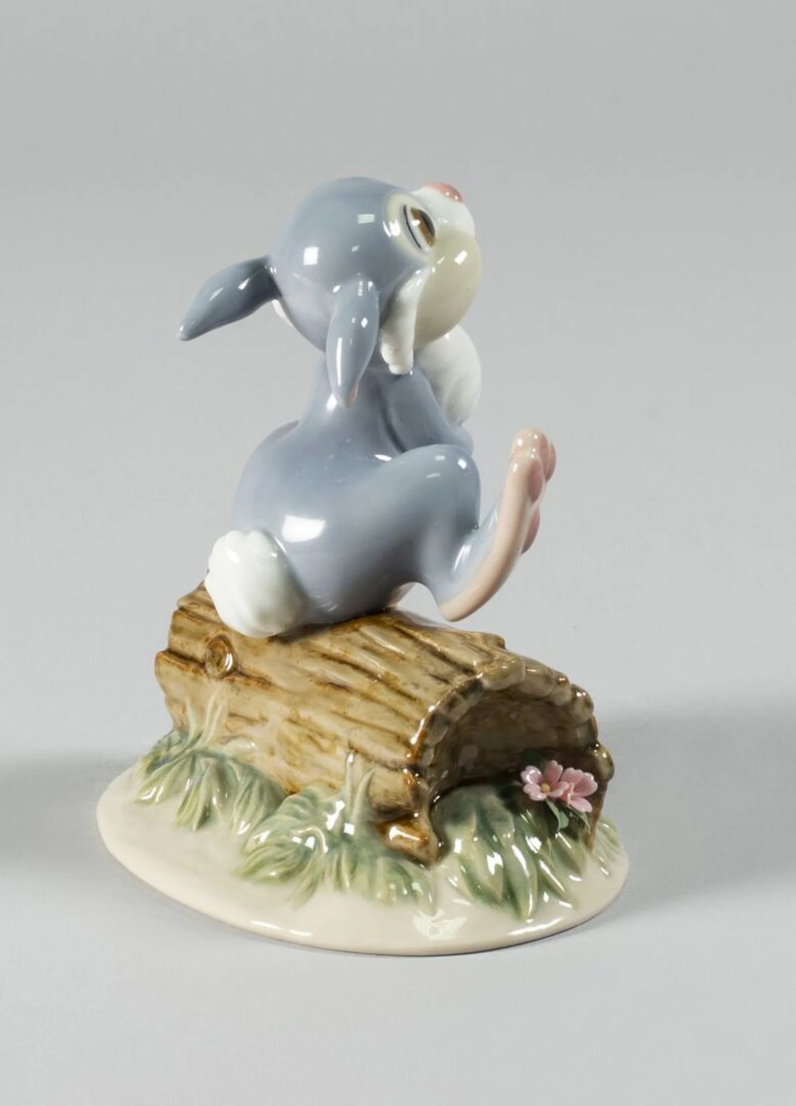 Lladro Thumper Figurine - Image 2
