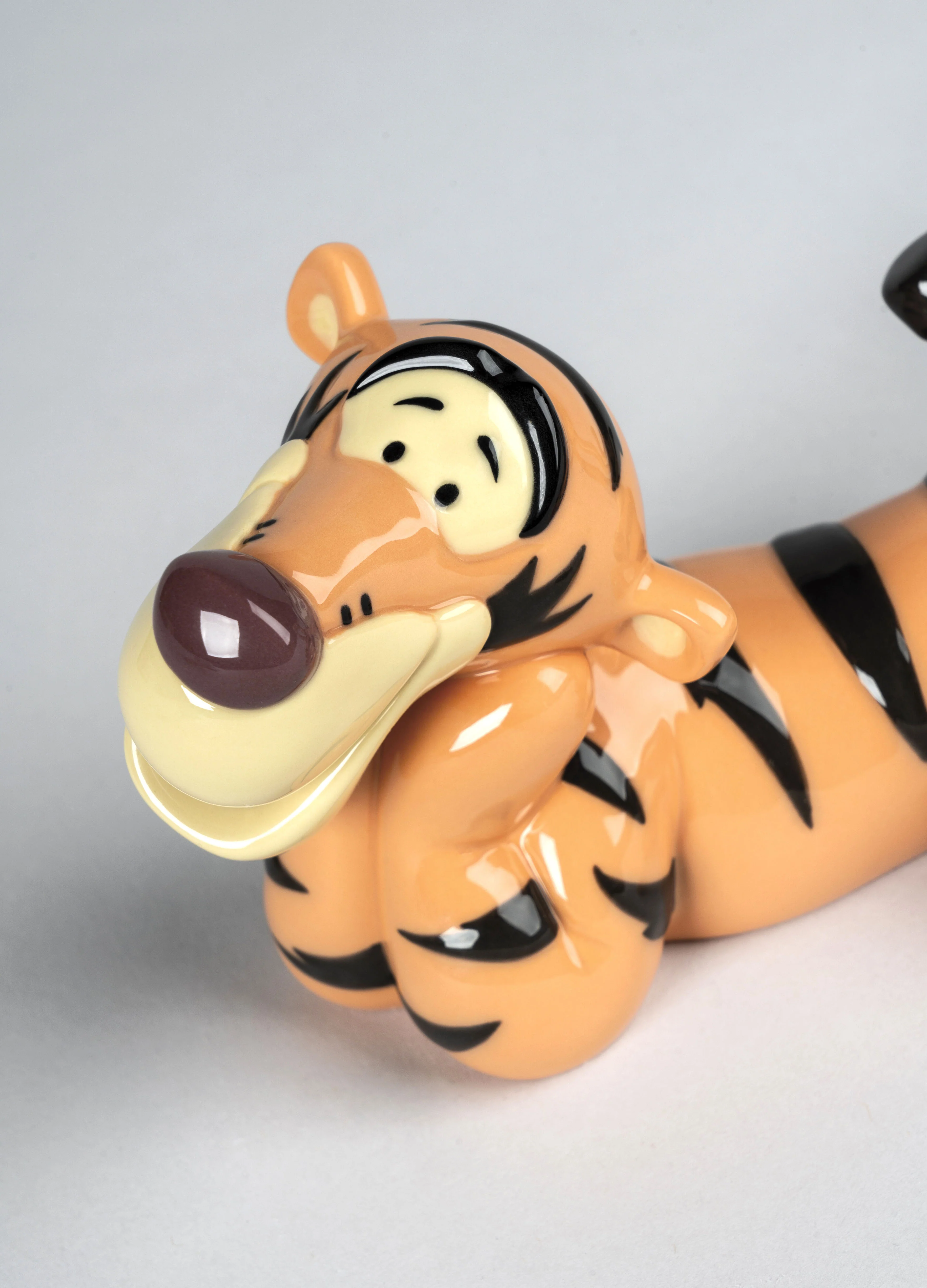Lladro Tigger Figurine - Image 4