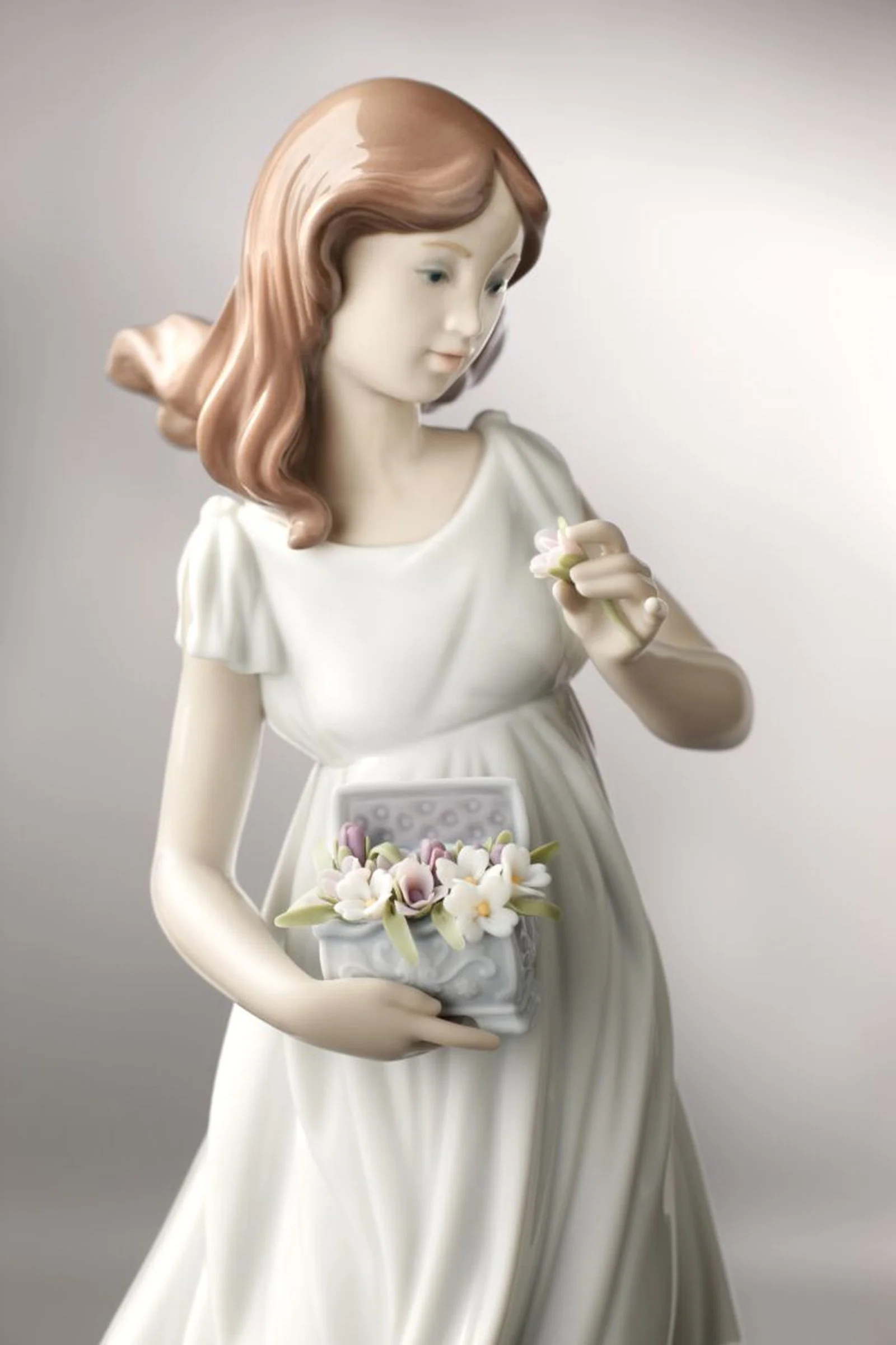 Lladro Treasures of The Earth Woman Figurine - Image 3