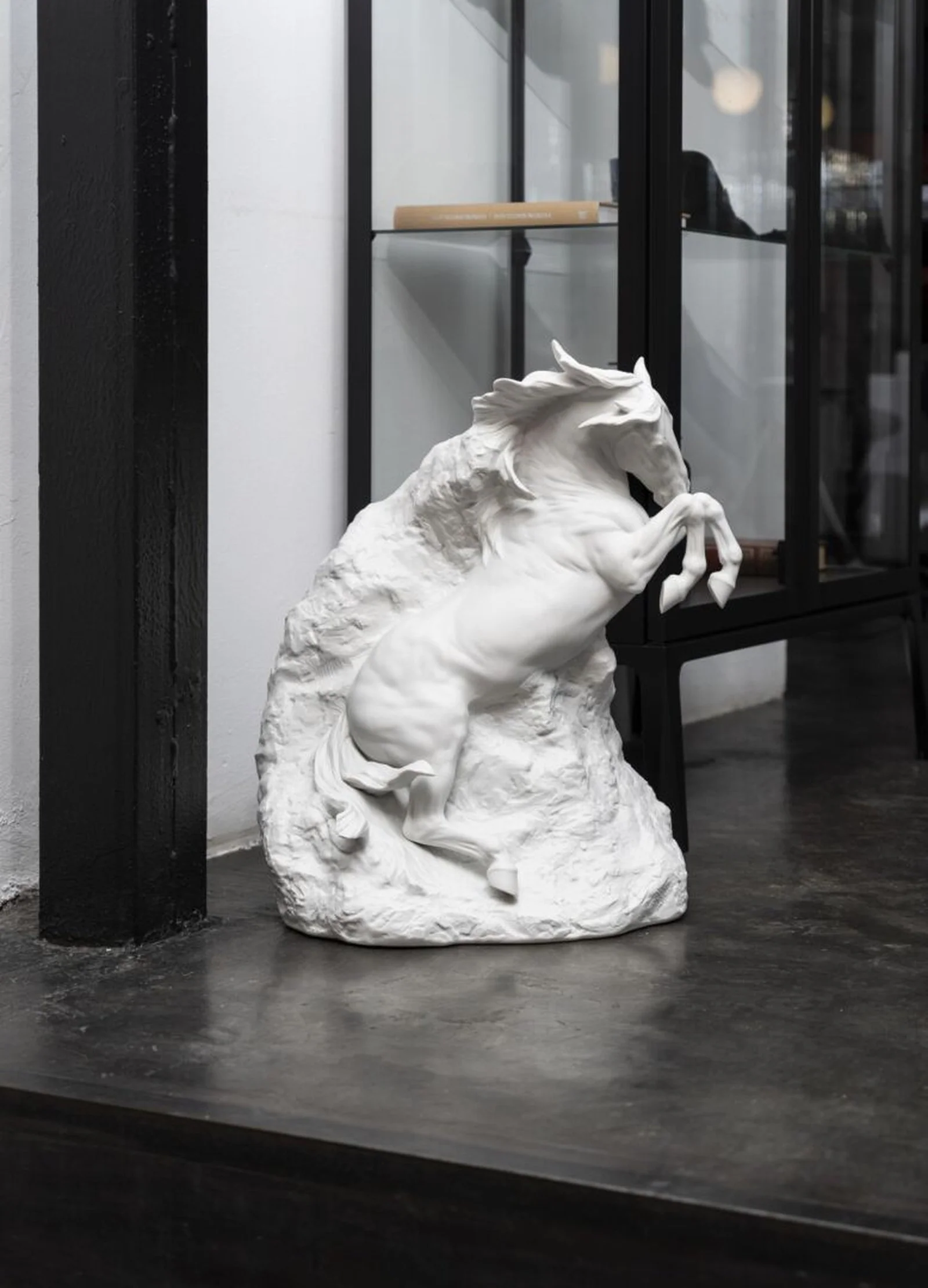 Lladro Unbreakable Spirit Horse Sculpture - Image 2