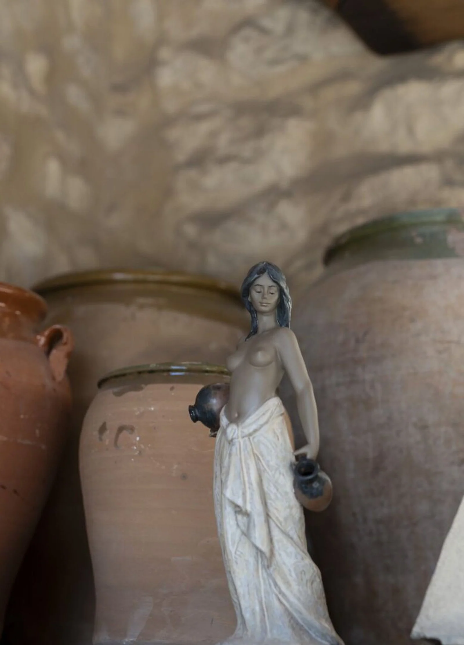 Lladro Water Girl Figurine - Image 2