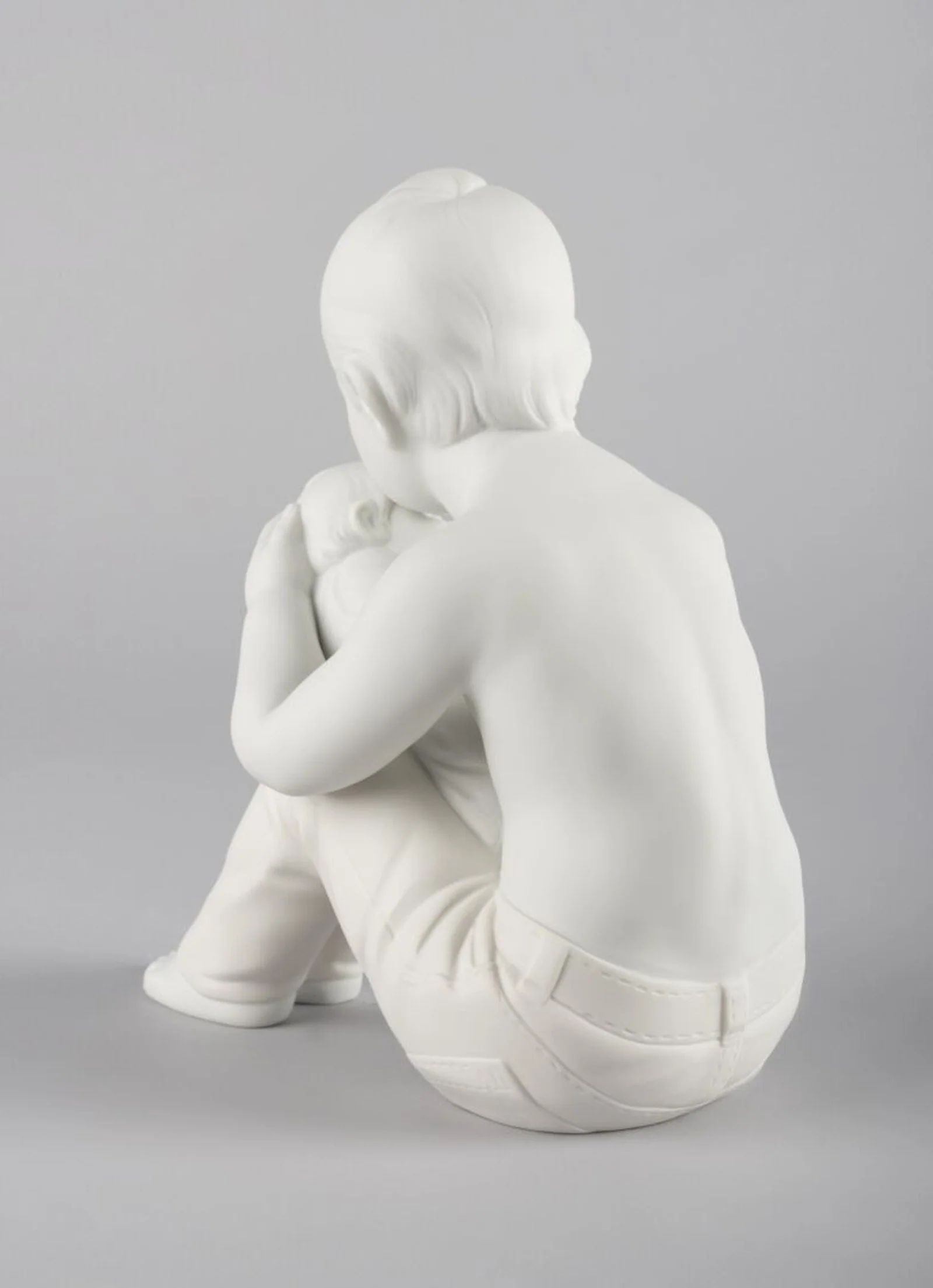 Lladro Welcome Home Children Figurine - Image 4