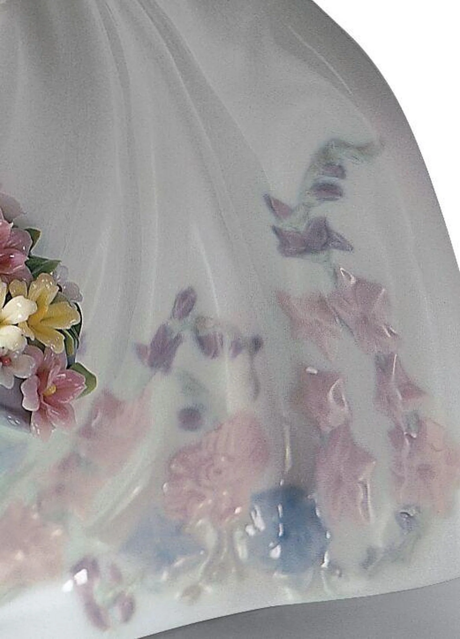 Lladro Wild Flowers Girl Figurine - Image 4