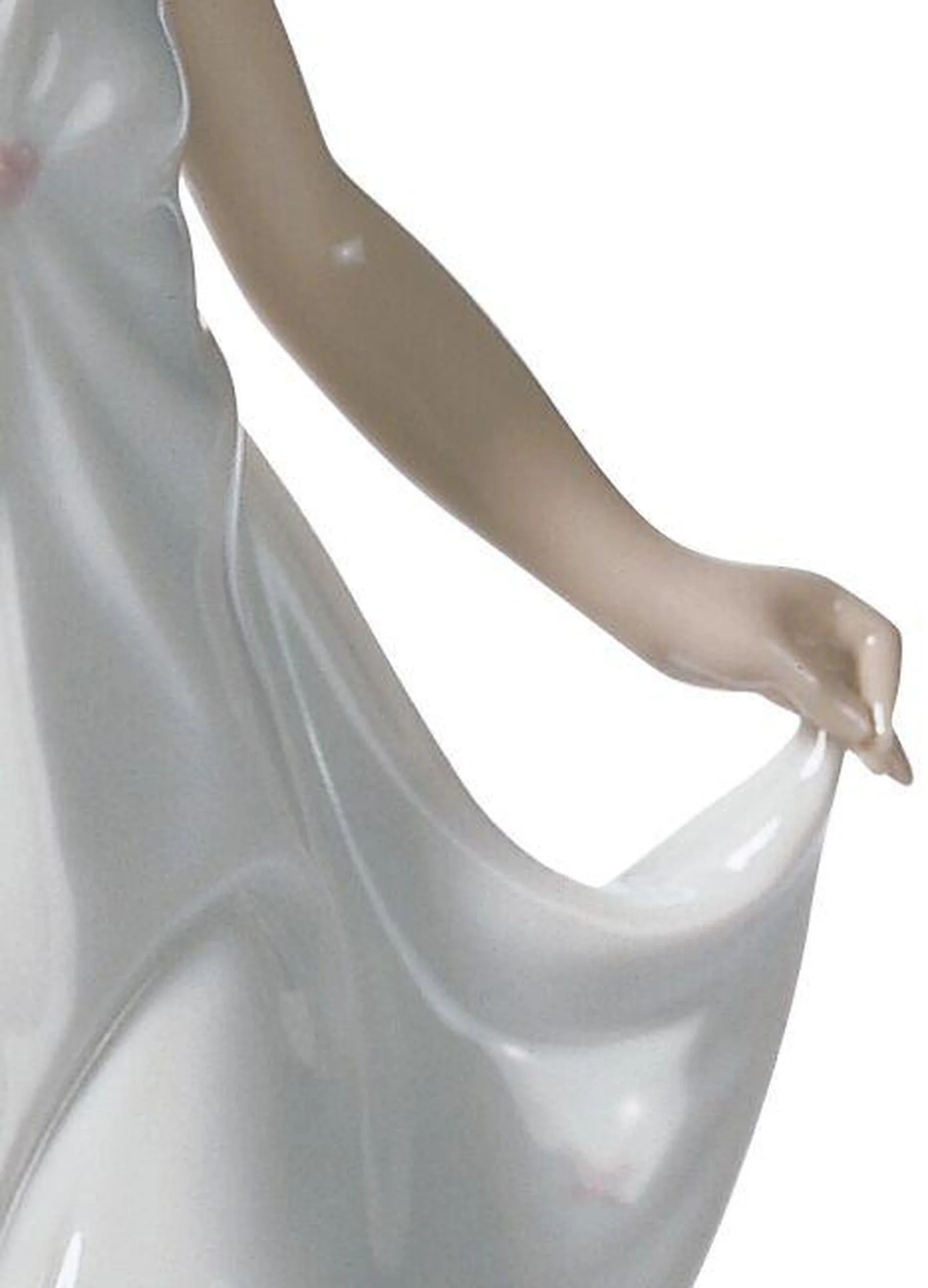 Lladro Wonderful Mother Figurine - Image 5