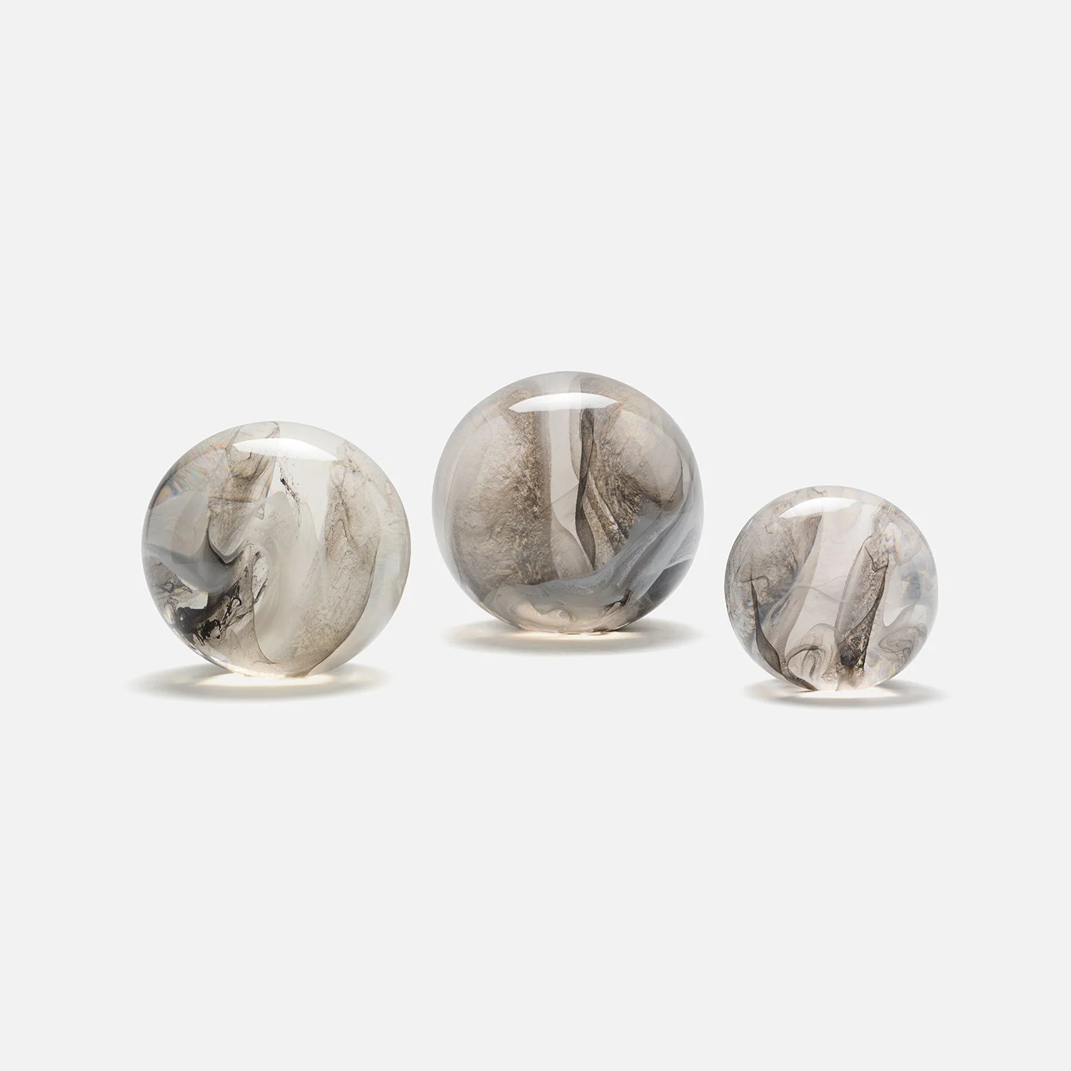 Magali Resin Sphere - Set of 3 - Image 4