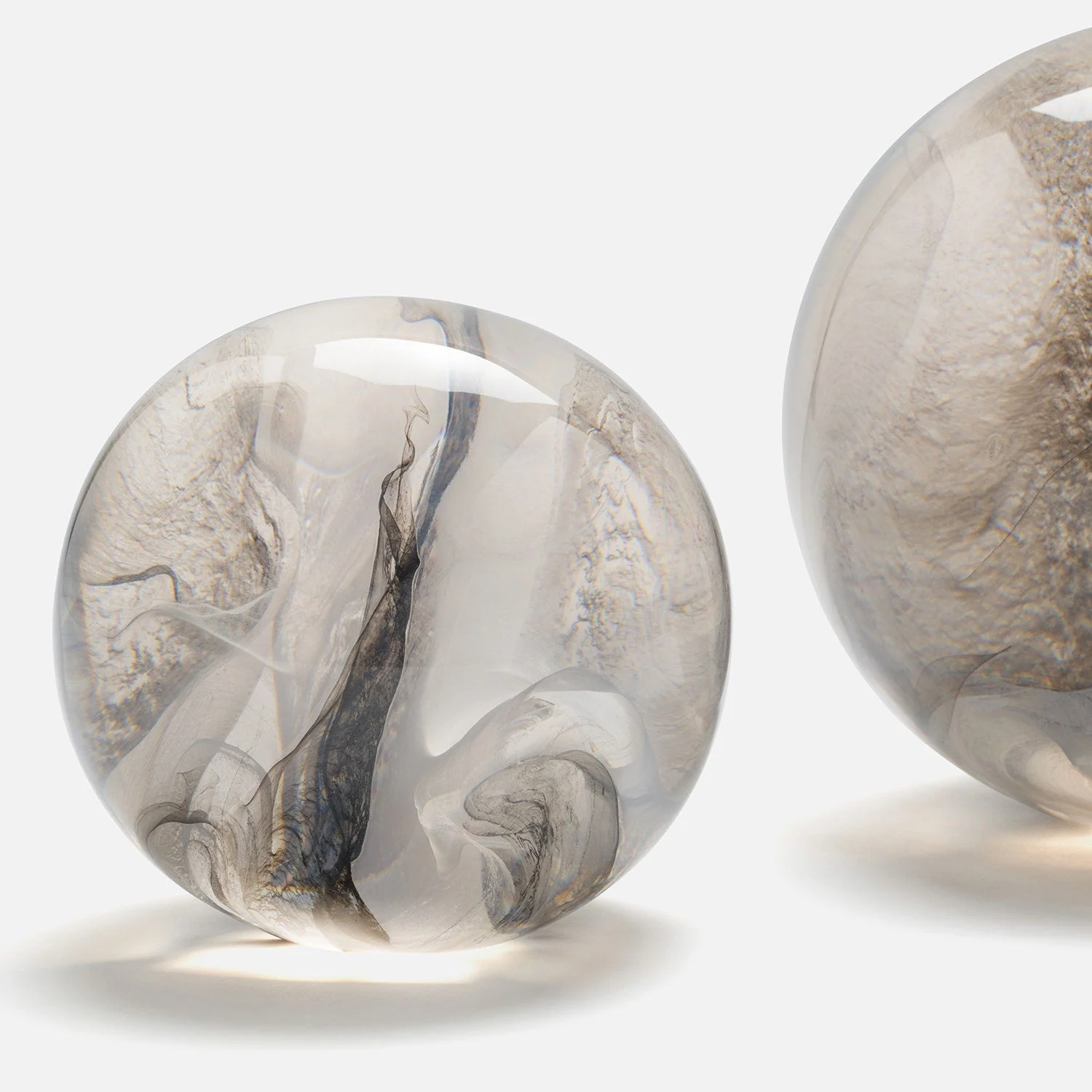 Magali Resin Sphere - Set of 3 - Image 6