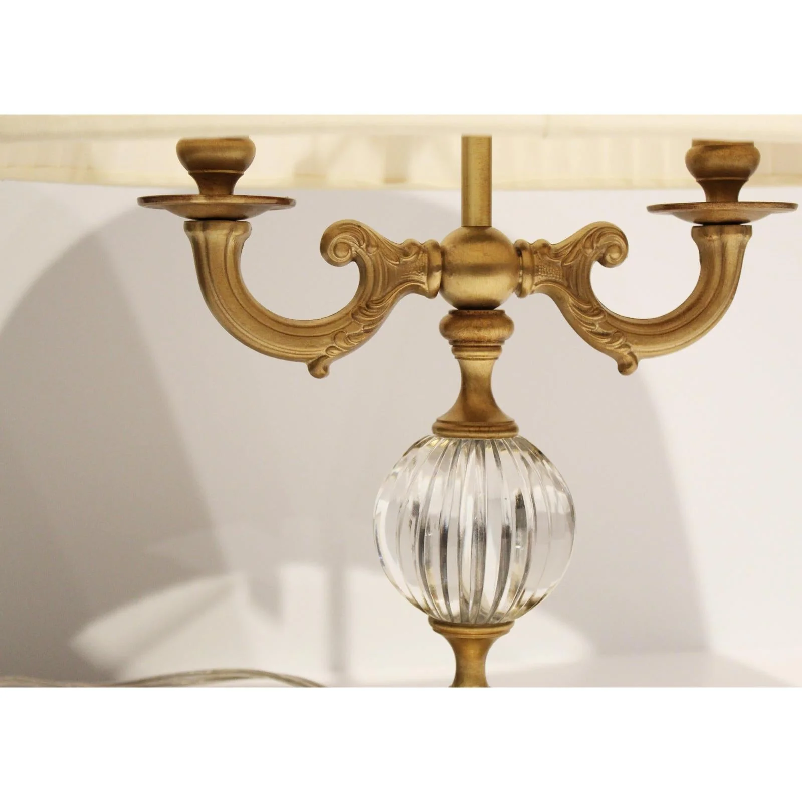 Maitland Smith Aged Brass Table Lamp W/ Crystal Insert - Image 3