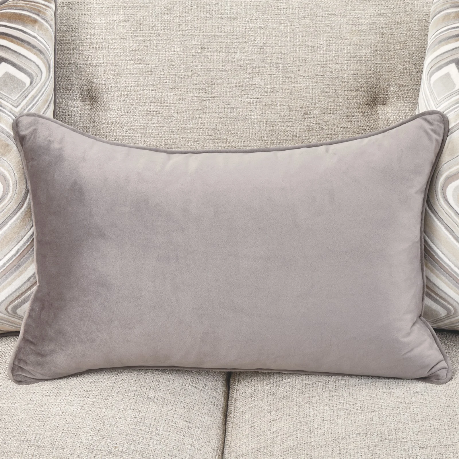Michael Amini Camden Court Sofa - Flax/Platinum - Image 11