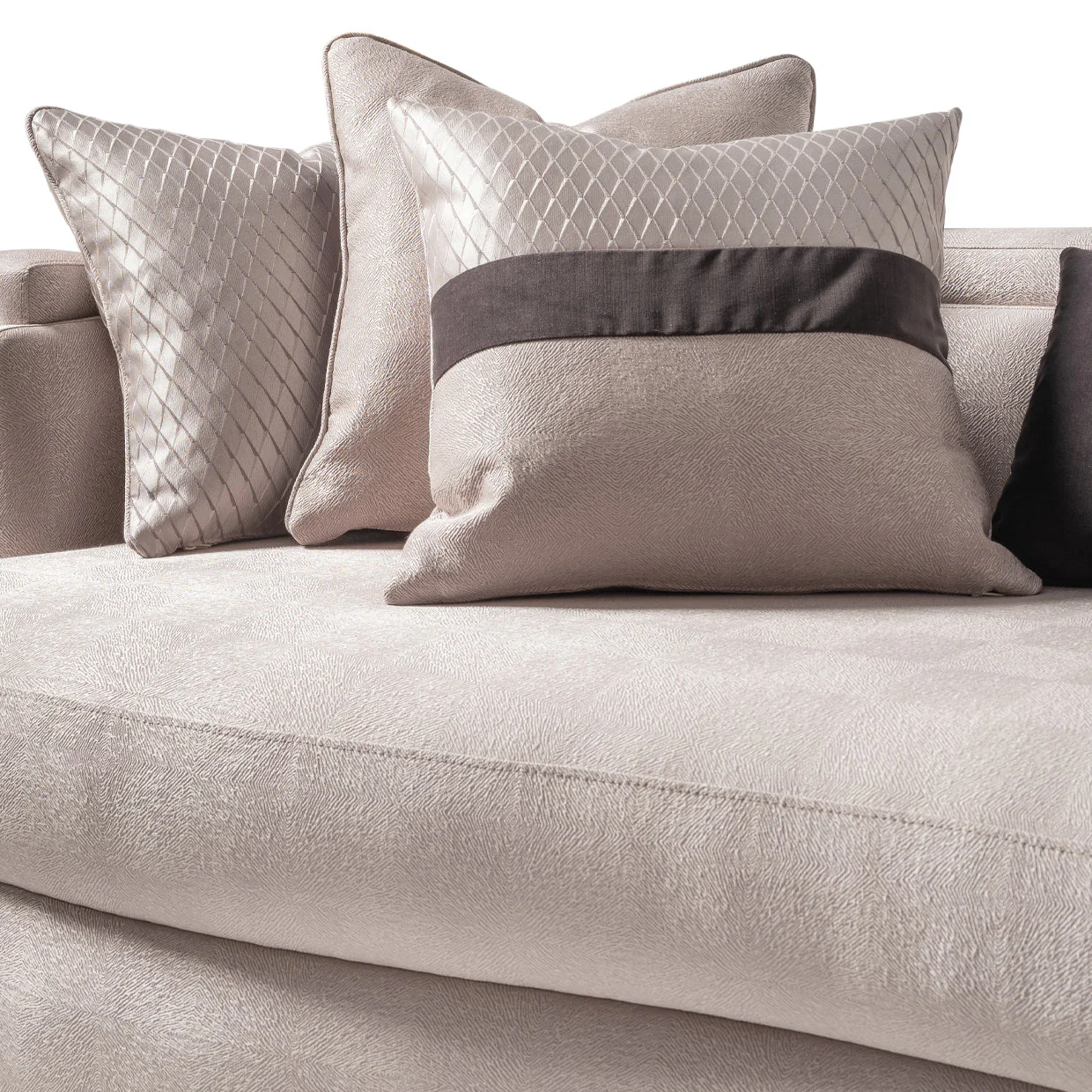 Michael Amini Carmela Mansion Sofa - Image 32