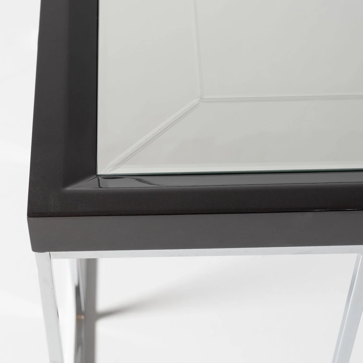 Michael Amini Carmela Side Table - Image 15