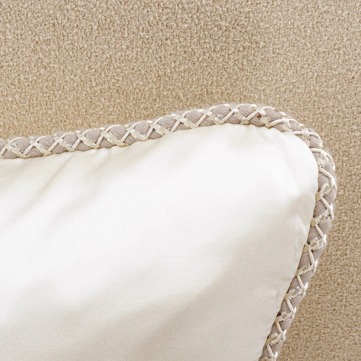 Michael Amini Chamberi Sectional - Image 32