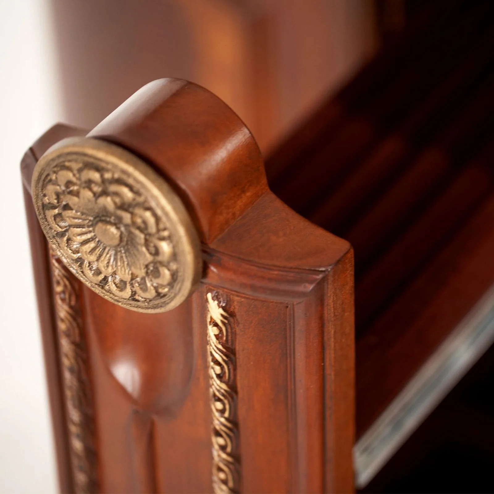 Michael Amini Cortina Storage Console Dresser - Image 7