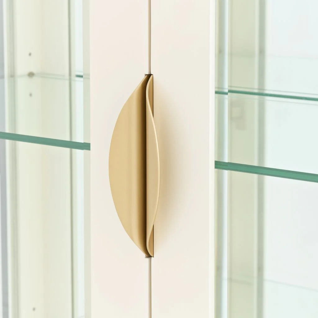 Michael Amini Fantosini Display Cabinet - Creamy Pearl - Image 10