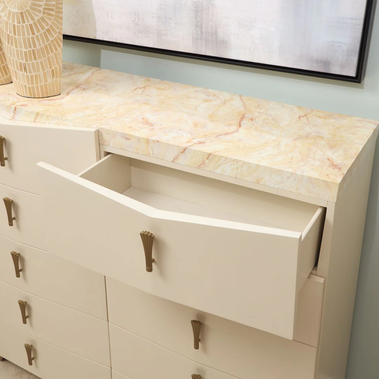 Michael Amini Fantosini Gold 10-Drawer Chest - Image 4