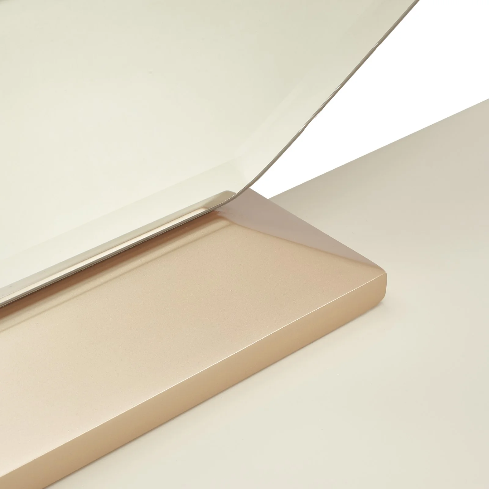 Michael Amini La Rachelle Dresser and Mirror Set - Champagne - Image 5