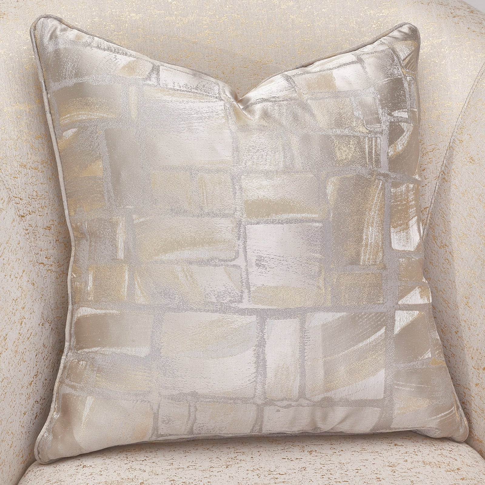 Michael Amini La Rachelle Swivel Chair - Image 13