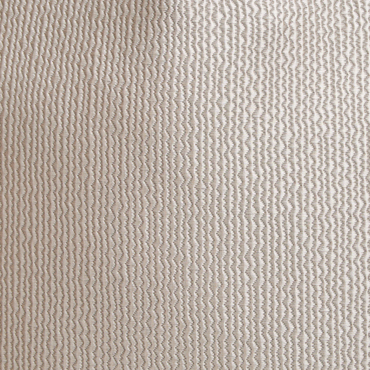 Michael Amini La Terrazza Sofa Light Champagne - Image 18