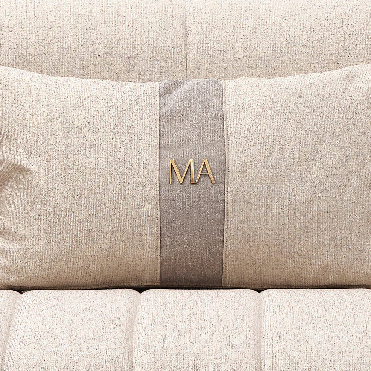 Michael Amini Lisbon Loveseat - Image 6