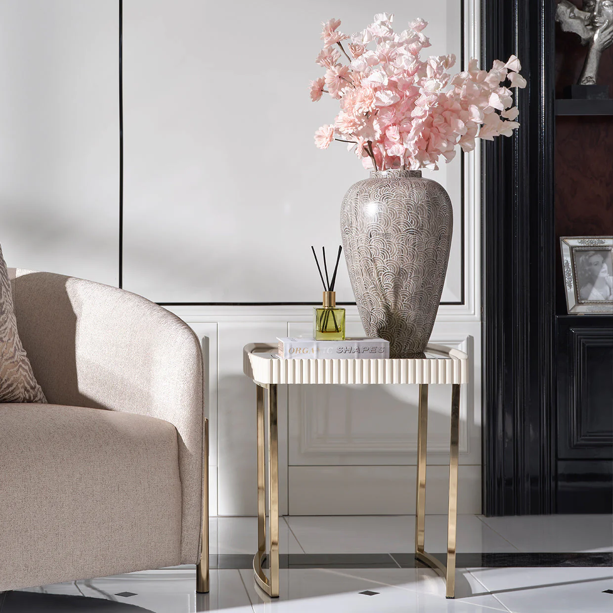 Michael Amini Lisbon Side Table - Image 3