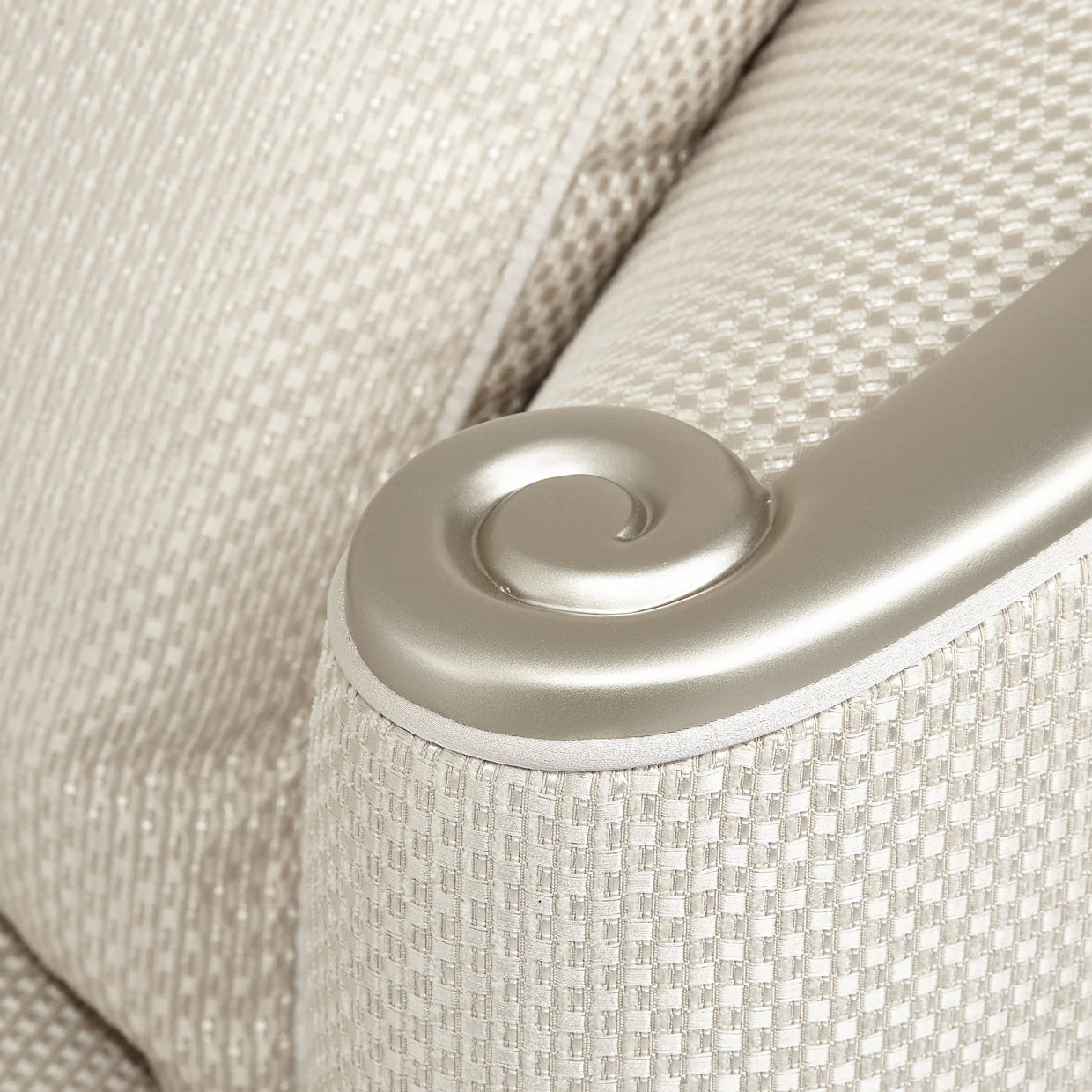 Michael Amini London Place Loveseat - Image 12