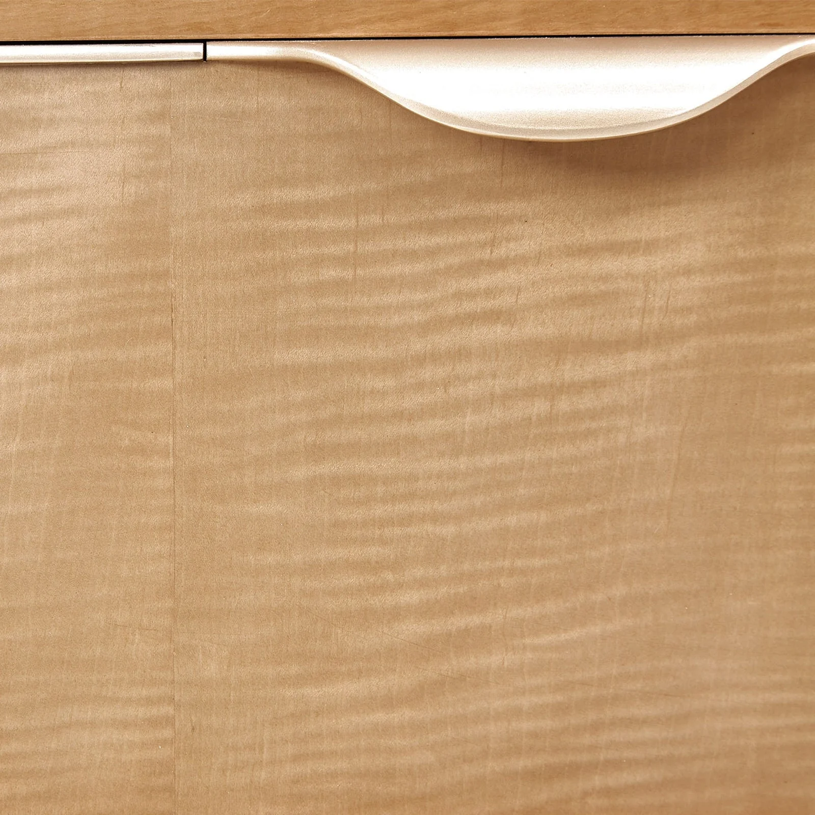 Michael Amini Malibu Crest Display Cabinet - Image 14
