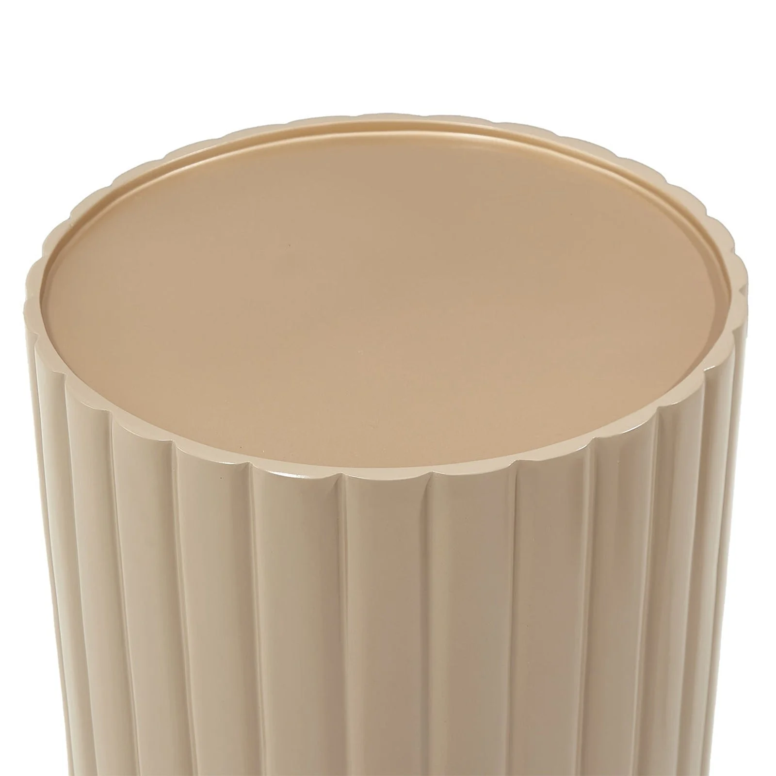 Michael Amini Malibu Crest Round Chairside Table - Image 3