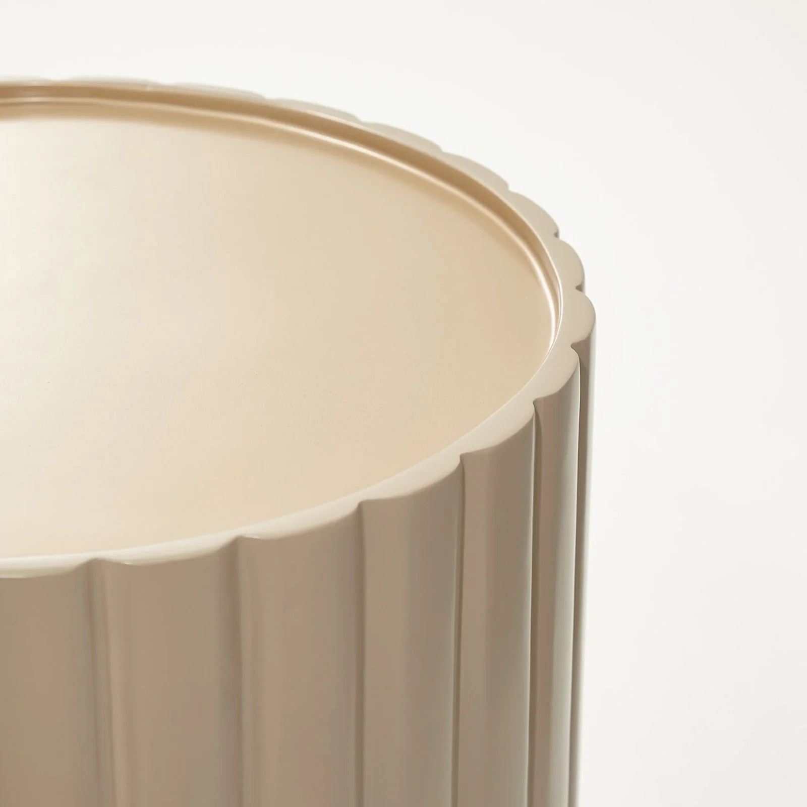 Michael Amini Malibu Crest Round Chairside Table - Image 6